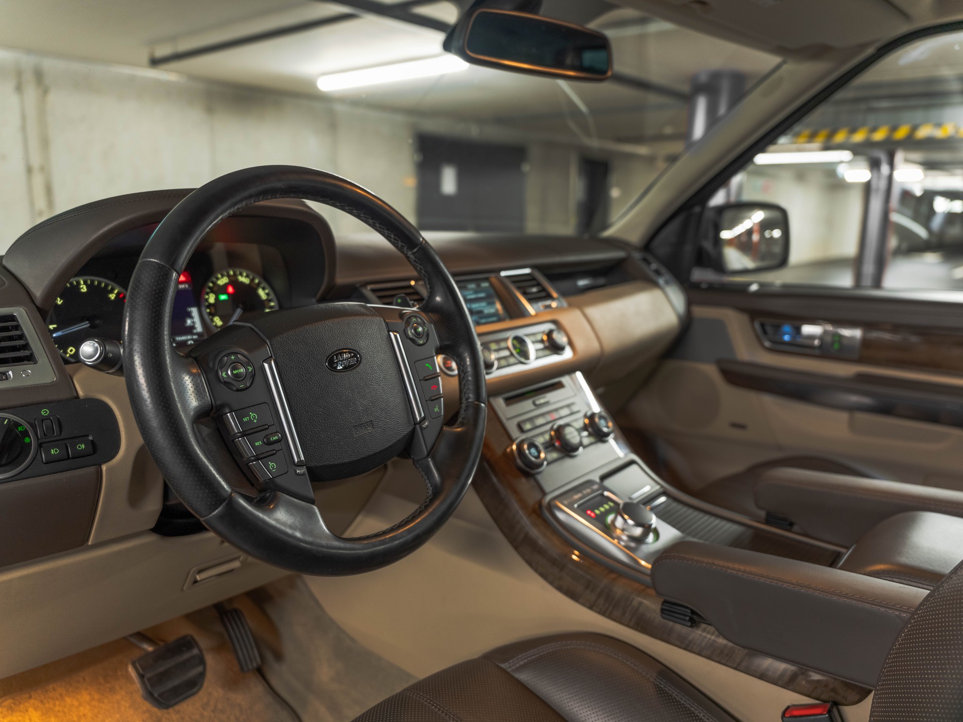 LAND ROVER Range Rover Sport 3.0 TDV6 HSE Automatic-image-26