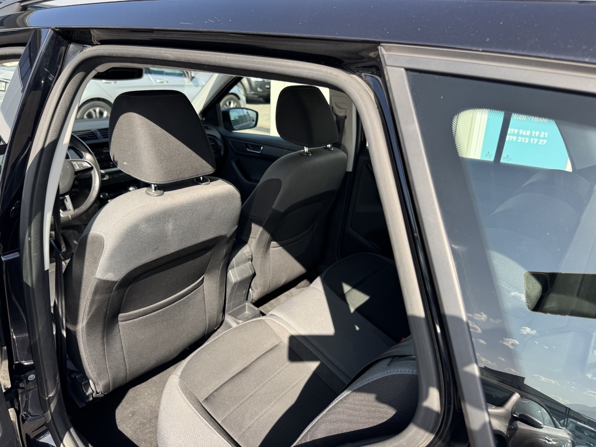 SKODA Fabia Combi 1.0 TSI Ambition-image-9