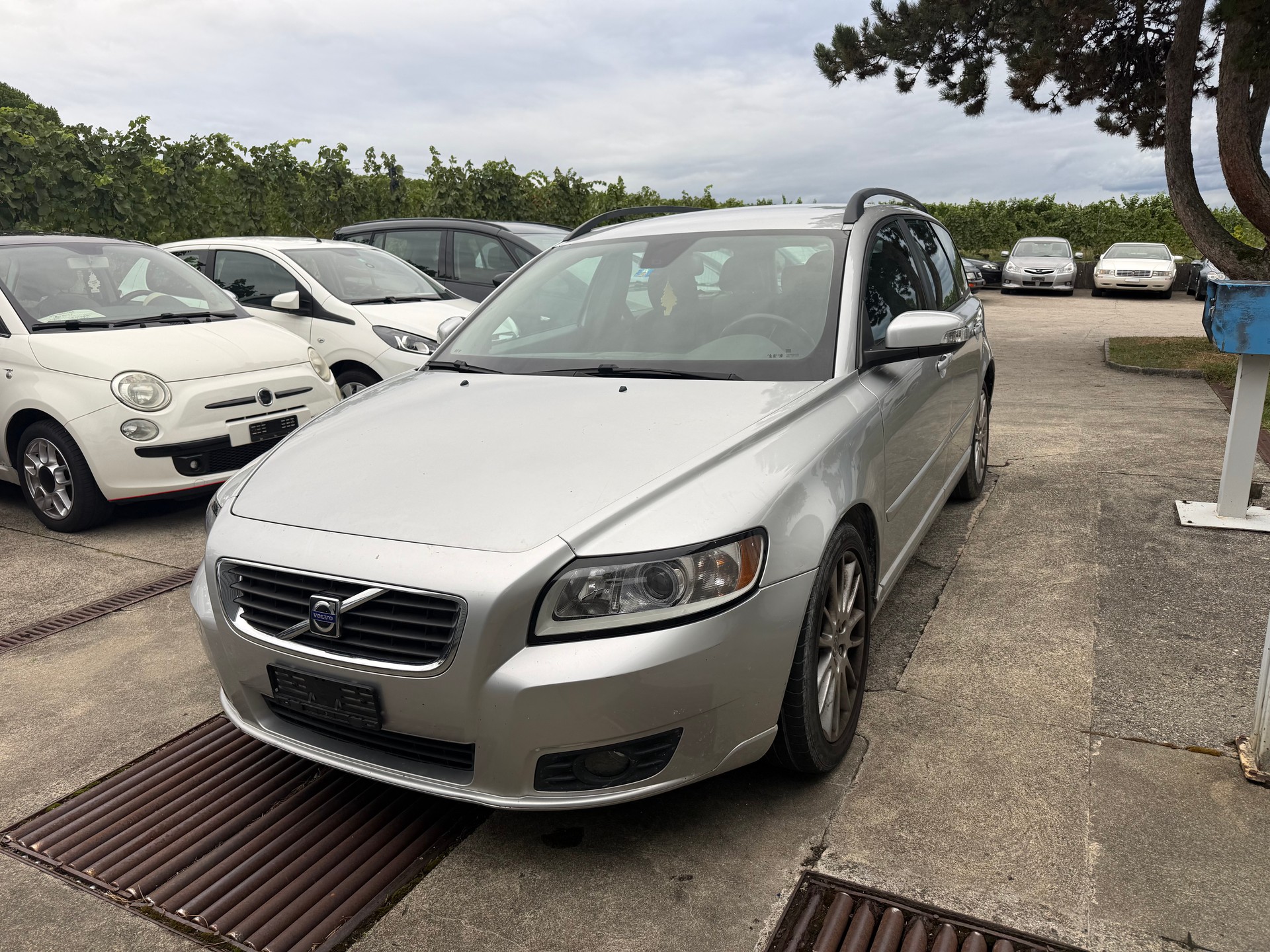 VOLVO V50 2.0D-image-3
