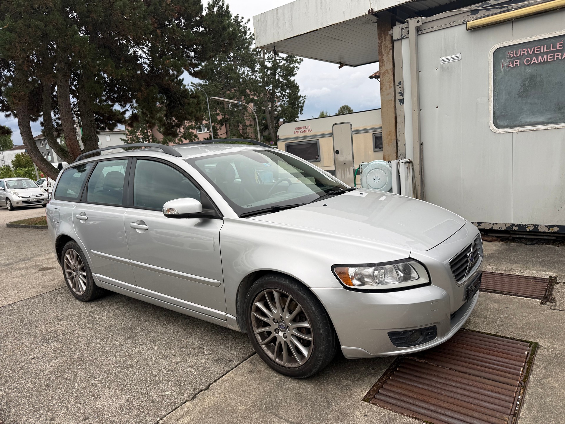 VOLVO V50 2.0D-image-4