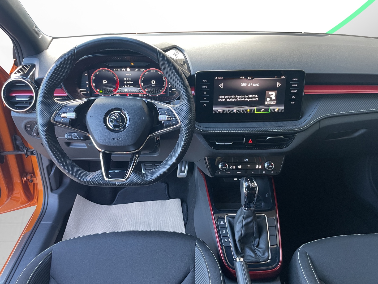 SKODA Fabia 1.0 TSI Monte Carlo DSG-image-9