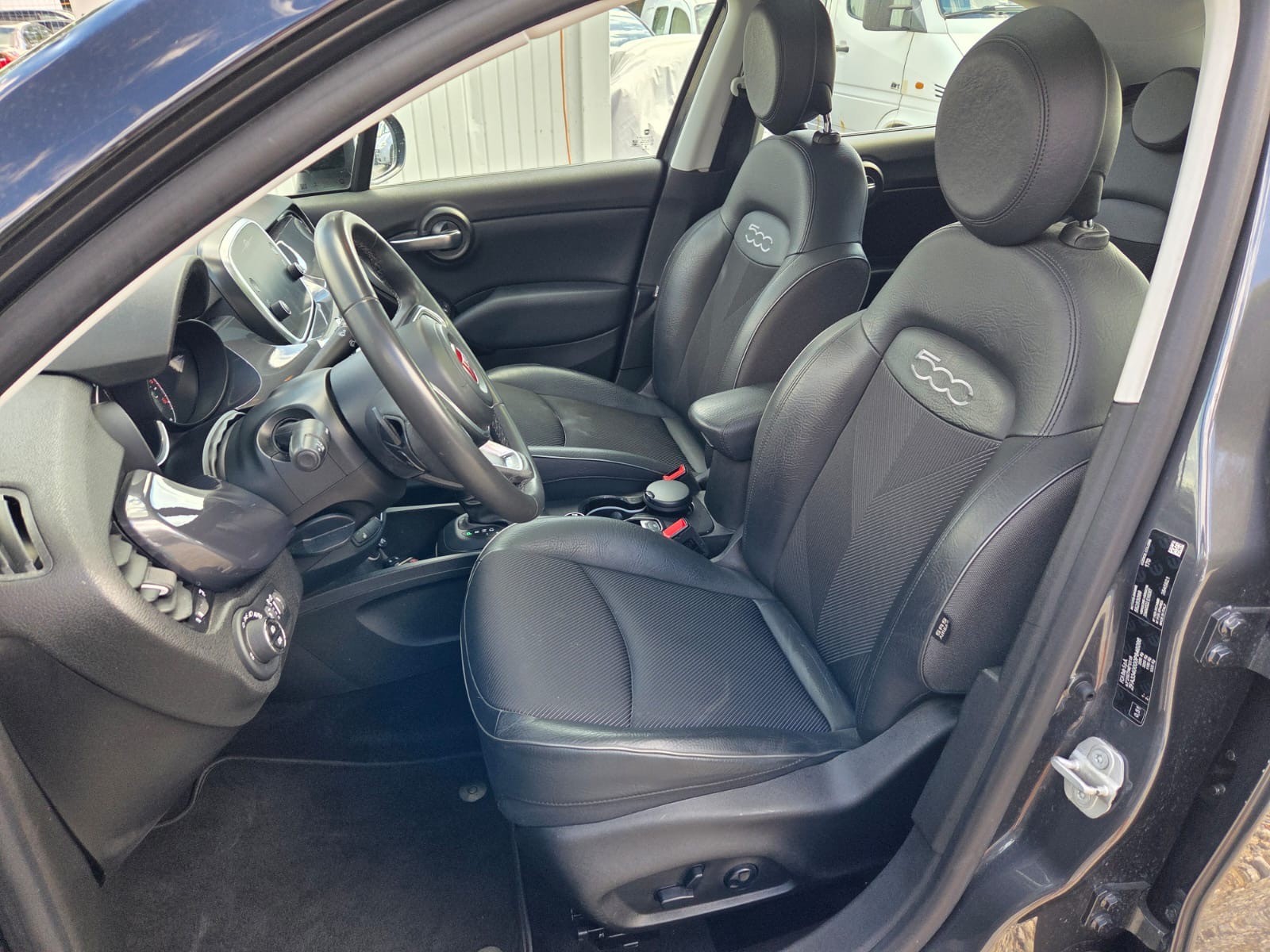 FIAT 500X 2.0MJ Cross 4x4 Automatic-image-9