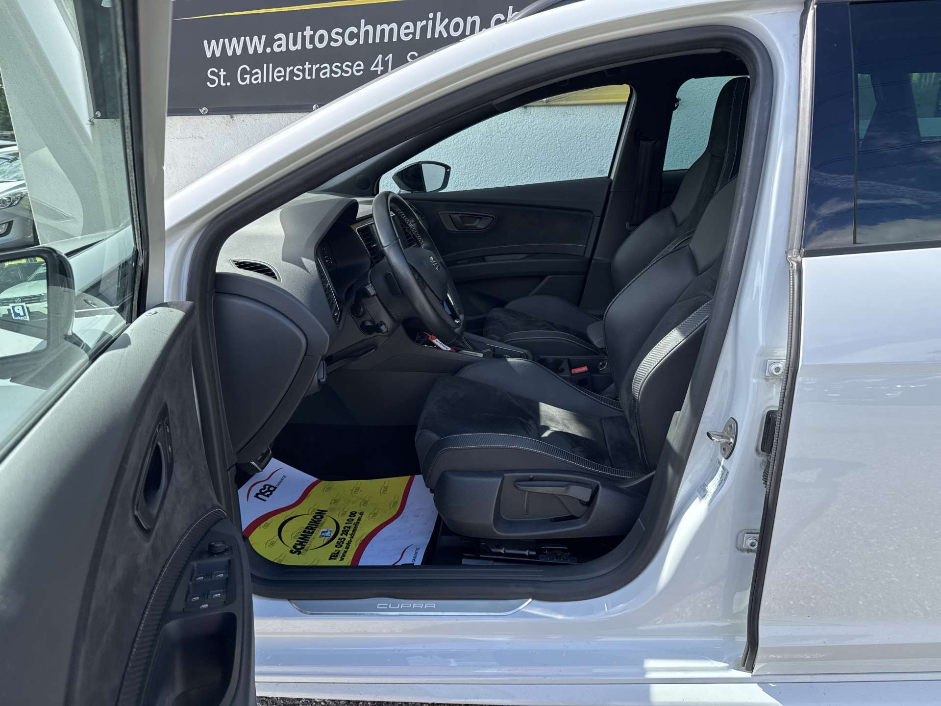 SEAT Leon ST 2.0 TSi Cupra 300PS 4Drive DSG-Automat-image-6