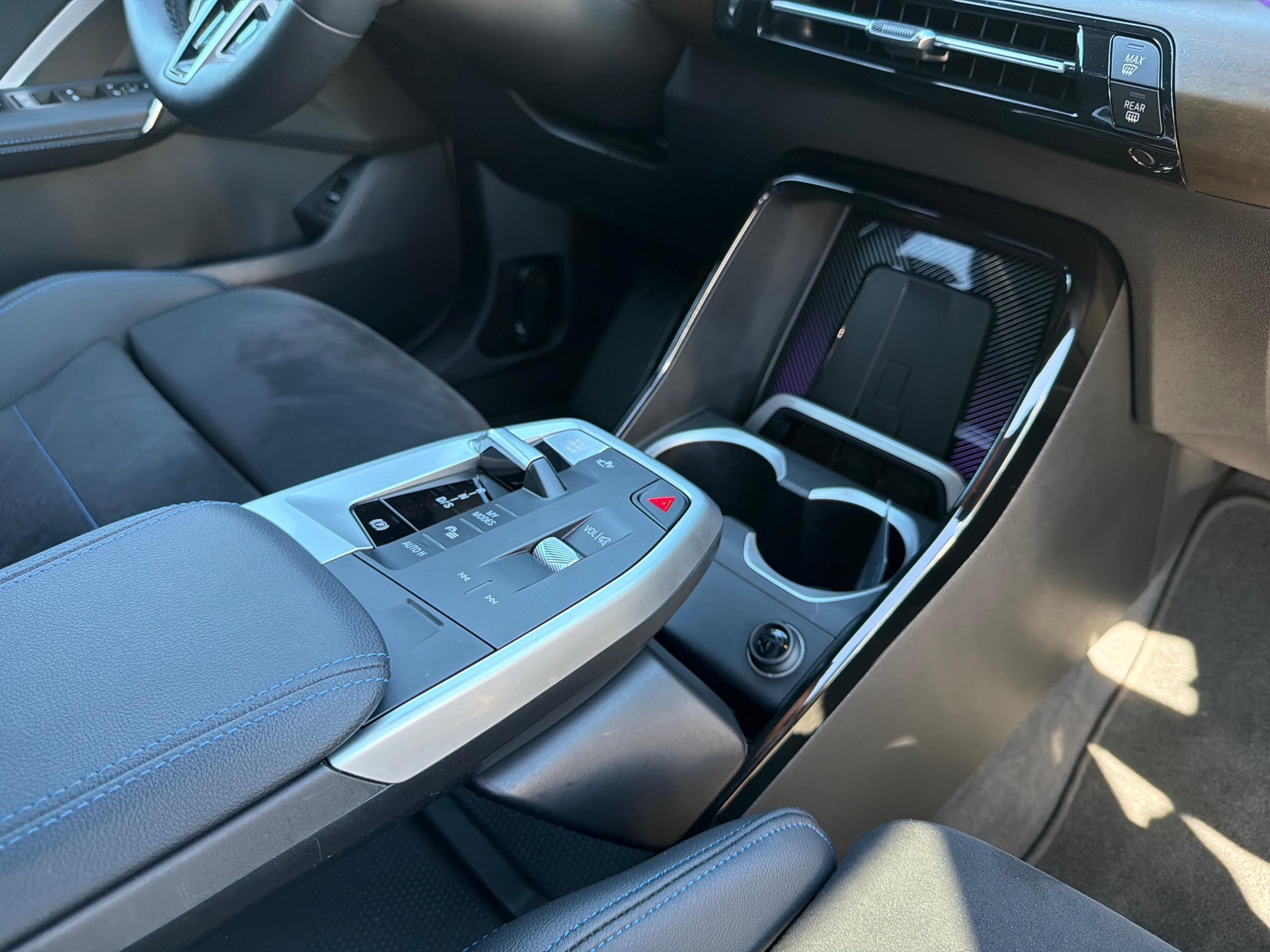 BMW X1 23d xDrive-image-14