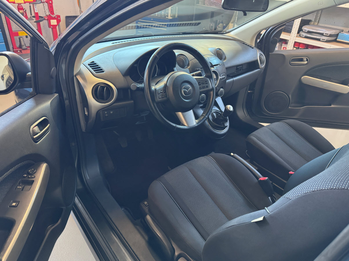 MAZDA 2 1.5i 16V Sport-image-6