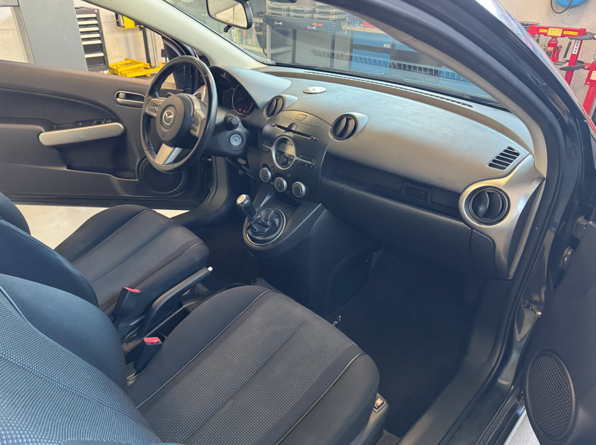MAZDA 2 1.5i 16V Sport-image-4