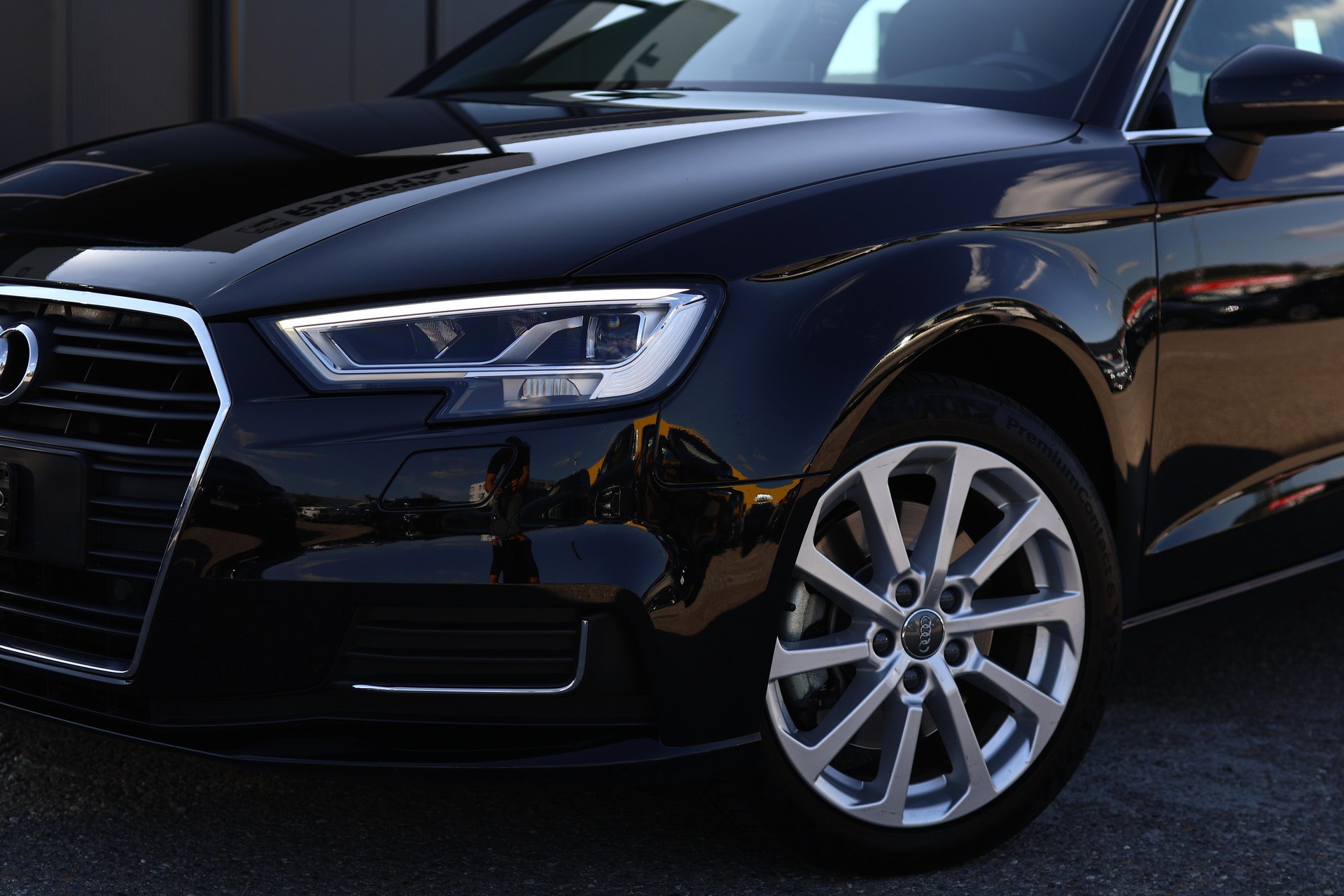 AUDI A3 Sportback 2.0 T FSI Design Quattro S-Tronic * LEDERSITZE * ELEKTRISCHE SITZE * LENKRADHEIZUNG *-image-2
