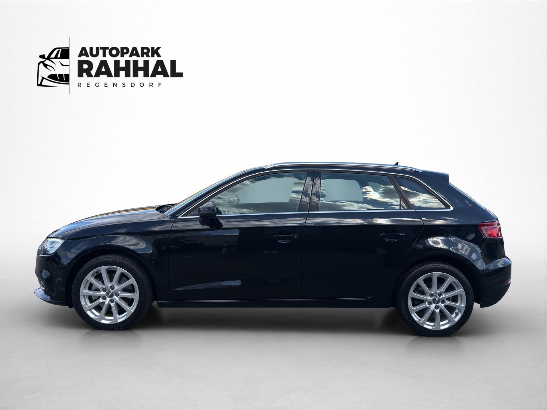 AUDI A3 Sportback 2.0 T FSI Design Quattro S-Tronic * LEDERSITZE * ELEKTRISCHE SITZE * LENKRADHEIZUNG *-image-11