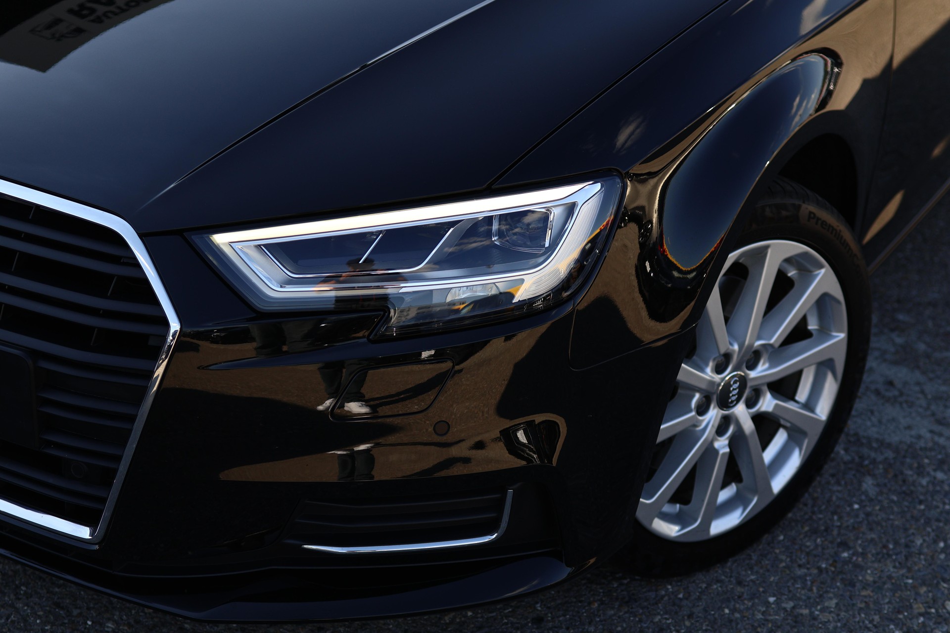 AUDI A3 Sportback 2.0 T FSI Design Quattro S-Tronic * LEDERSITZE * ELEKTRISCHE SITZE * LENKRADHEIZUNG *-image-1