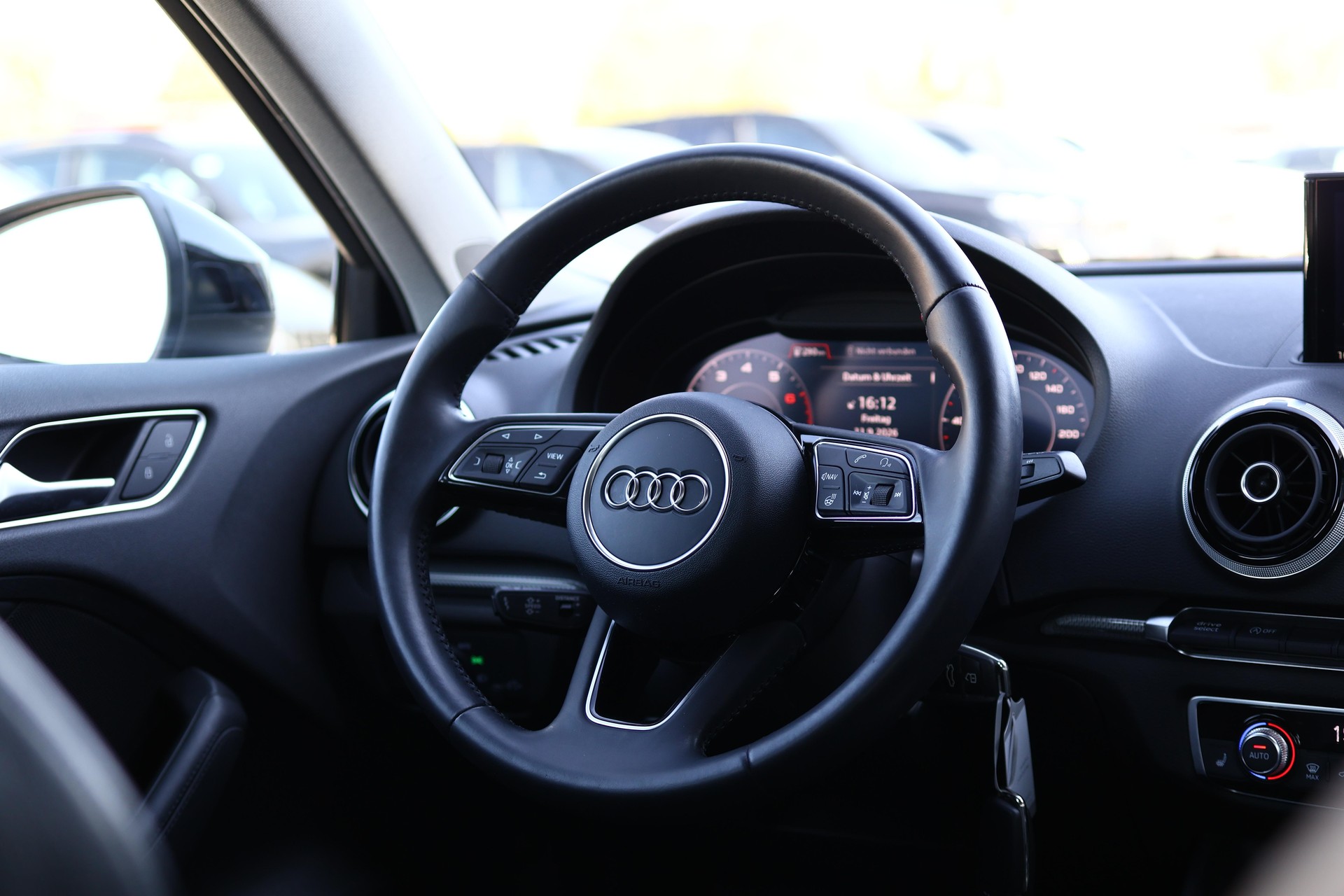 AUDI A3 Sportback 2.0 T FSI Design Quattro S-Tronic * LEDERSITZE * ELEKTRISCHE SITZE * LENKRADHEIZUNG *-image-23