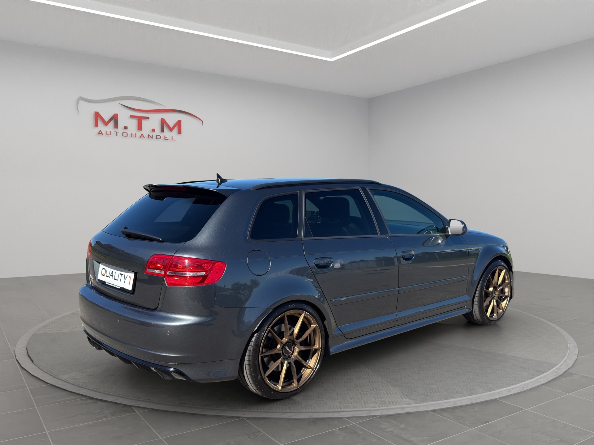 AUDI RS3 Sportback 2.5 TFSI quattro S-tronic-image-5