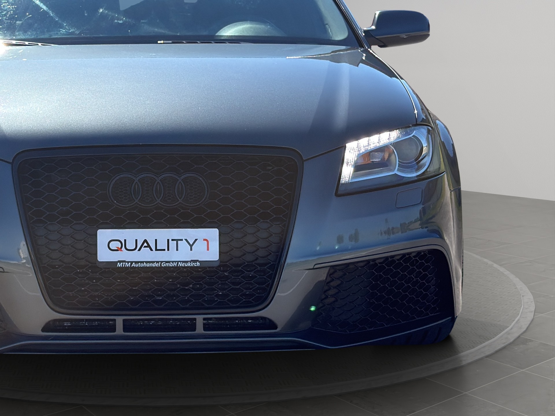 AUDI RS3 Sportback 2.5 TFSI quattro S-tronic-image-17