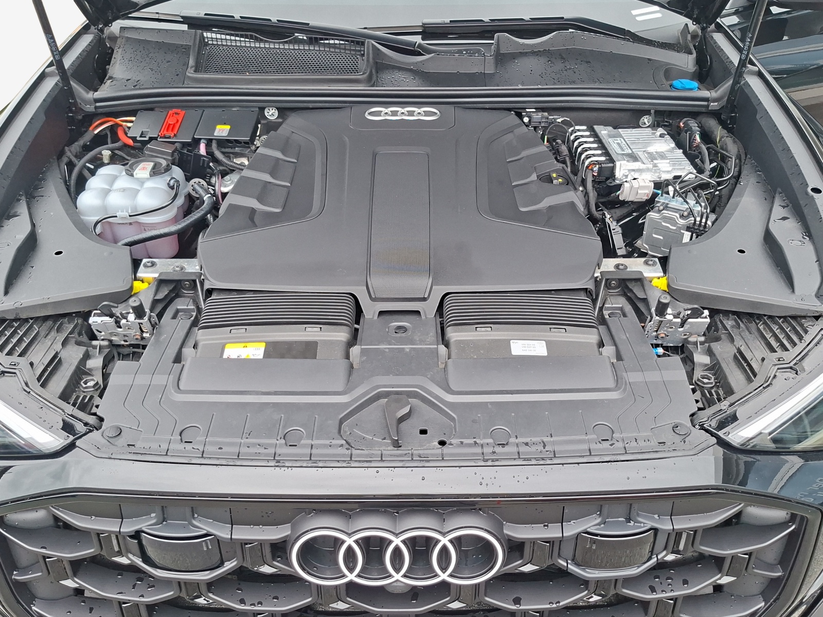 AUDI Q8 SUV TDI quattro 210 kW tiptronic-image-13