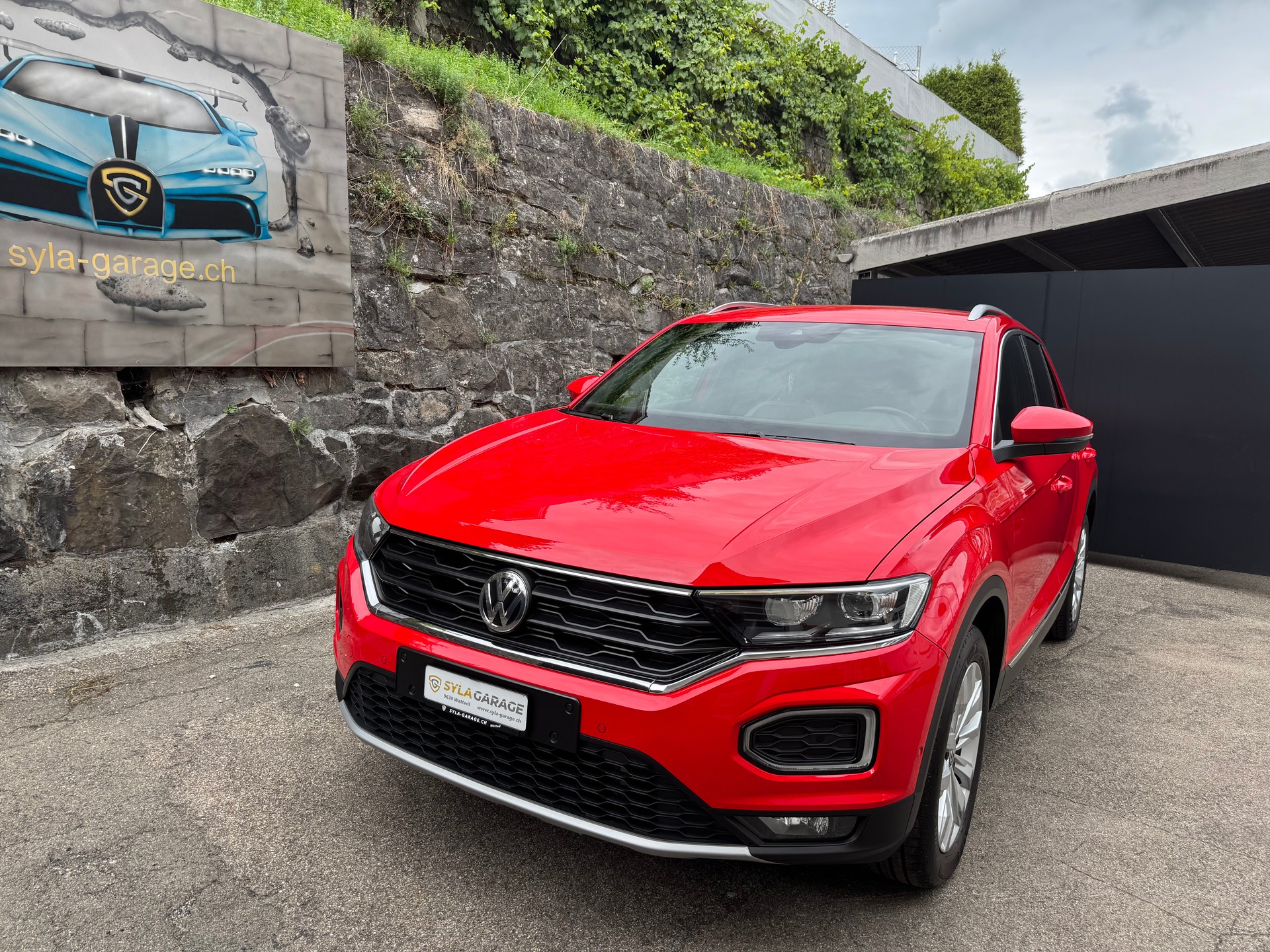VW T-Roc 2.0 TSI Sport DSG 4Motion-image-2