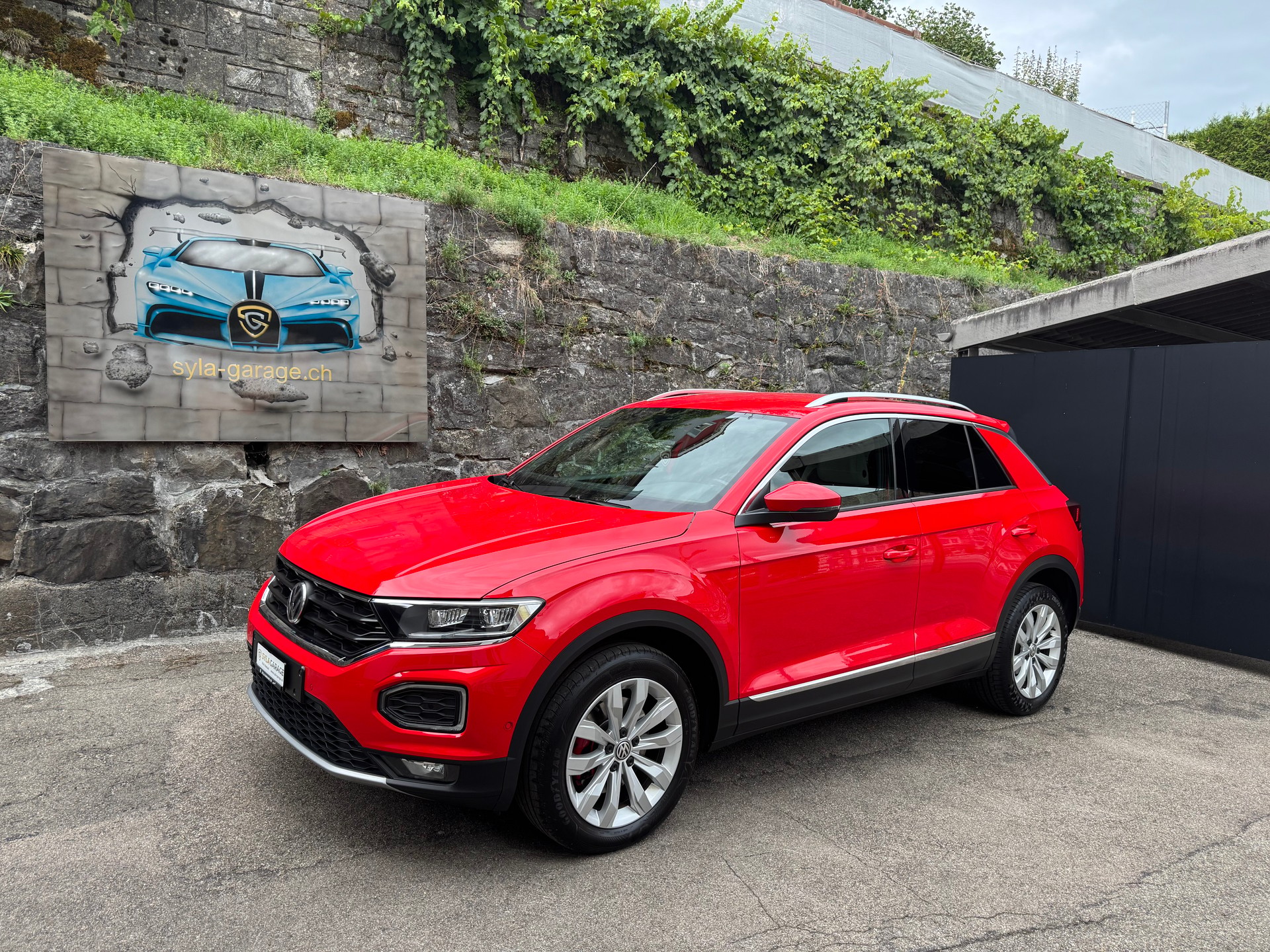 VW T-Roc 2.0 TSI Sport DSG 4Motion-image-1