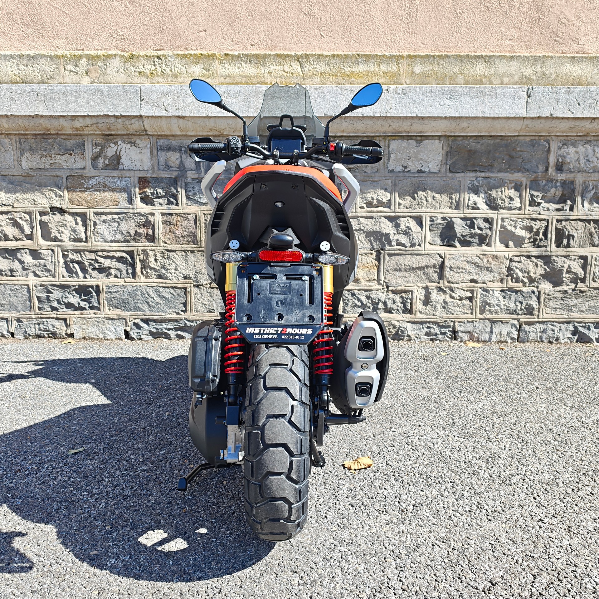 APRILIA SR 400 GT Replica-showroom-element-3