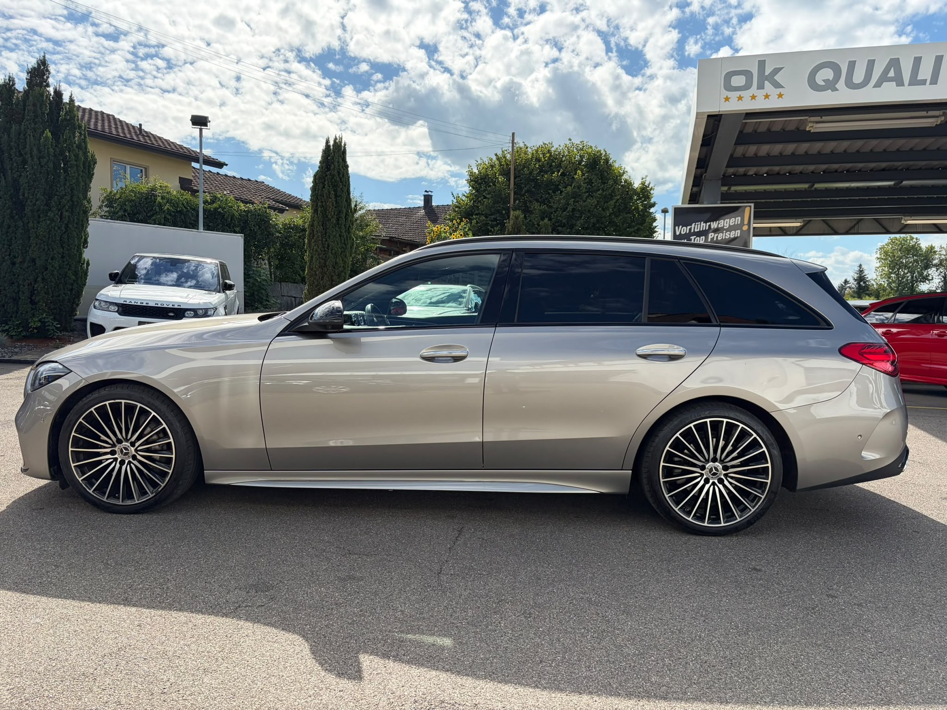 MERCEDES-BENZ C 220 d T 4Matic AMG Line-image-3