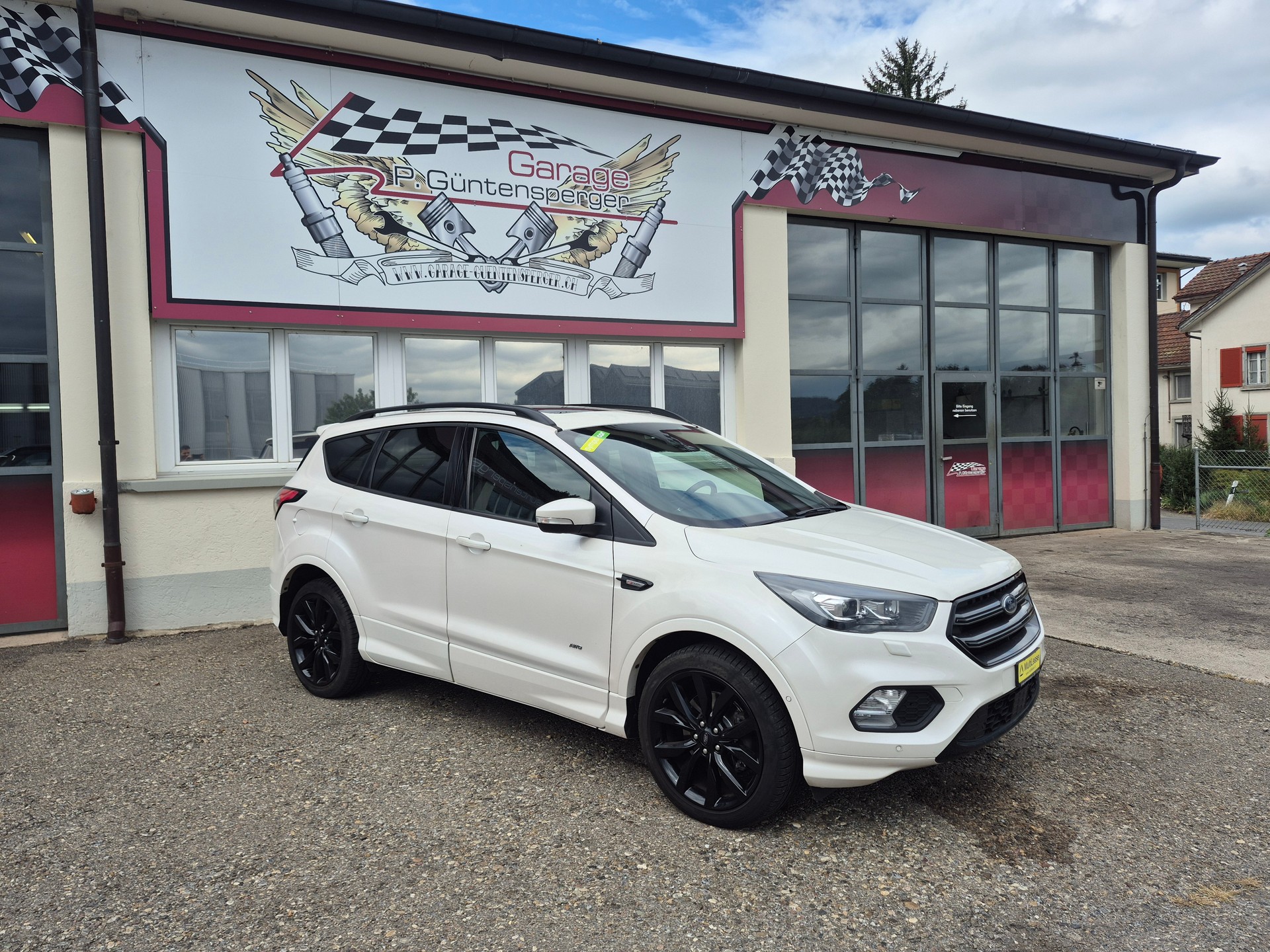 FORD Kuga 1.5 SCTi ST Line 4WD Automatic-image-0