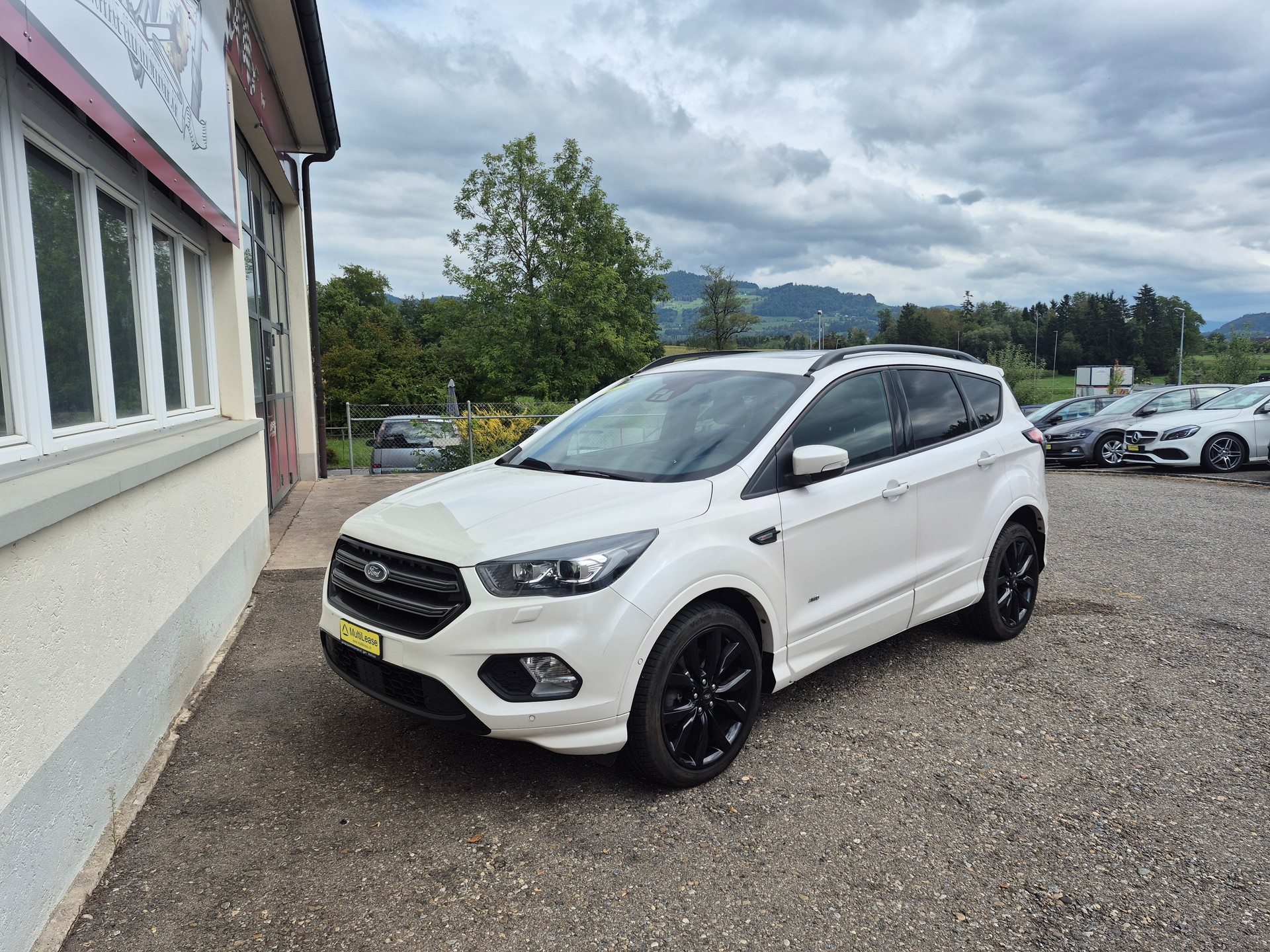 FORD Kuga 1.5 SCTi ST Line 4WD Automatic-image-6