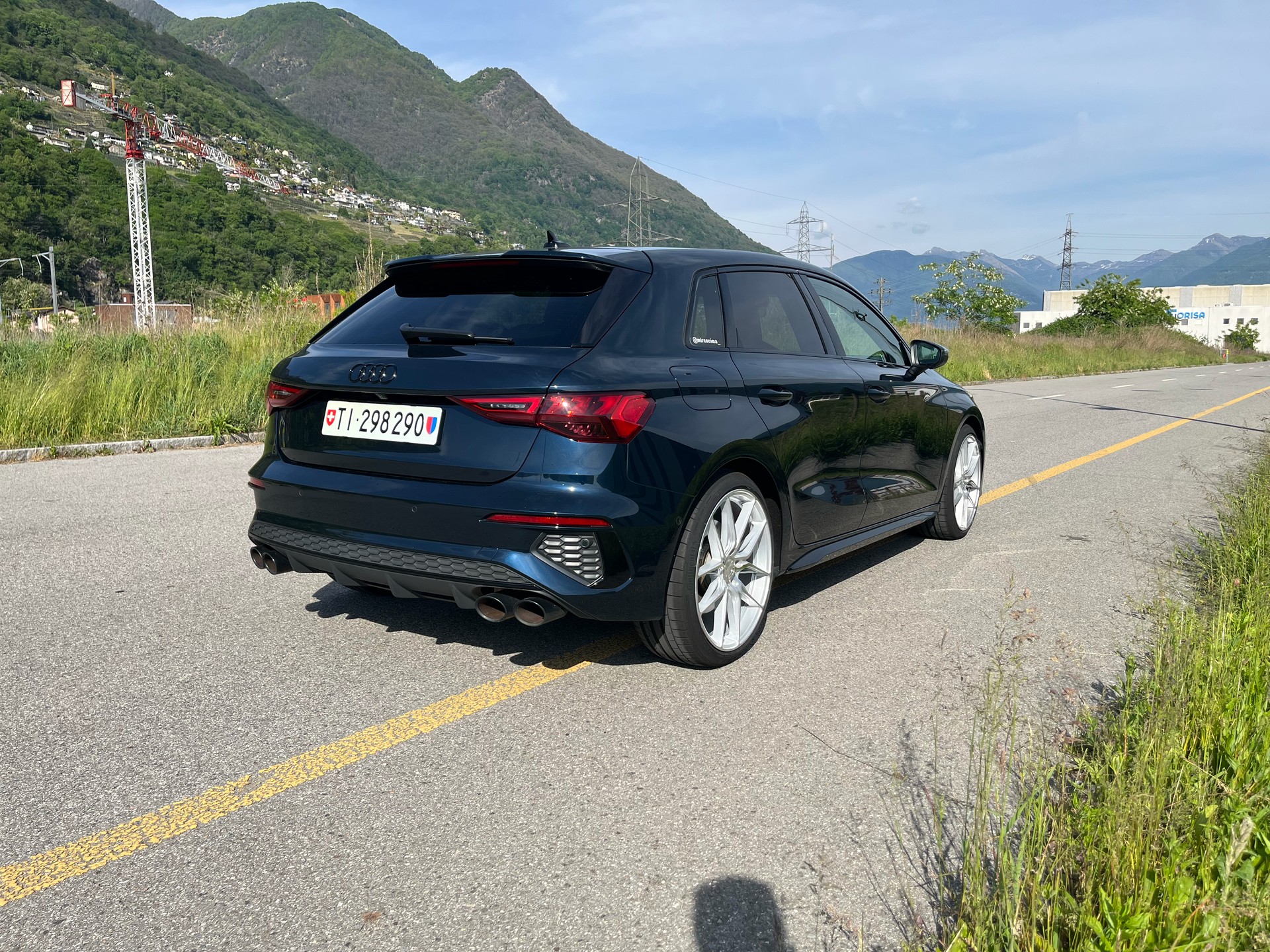 AUDI 2.0 TFSI quattro S-Tronic-image-2