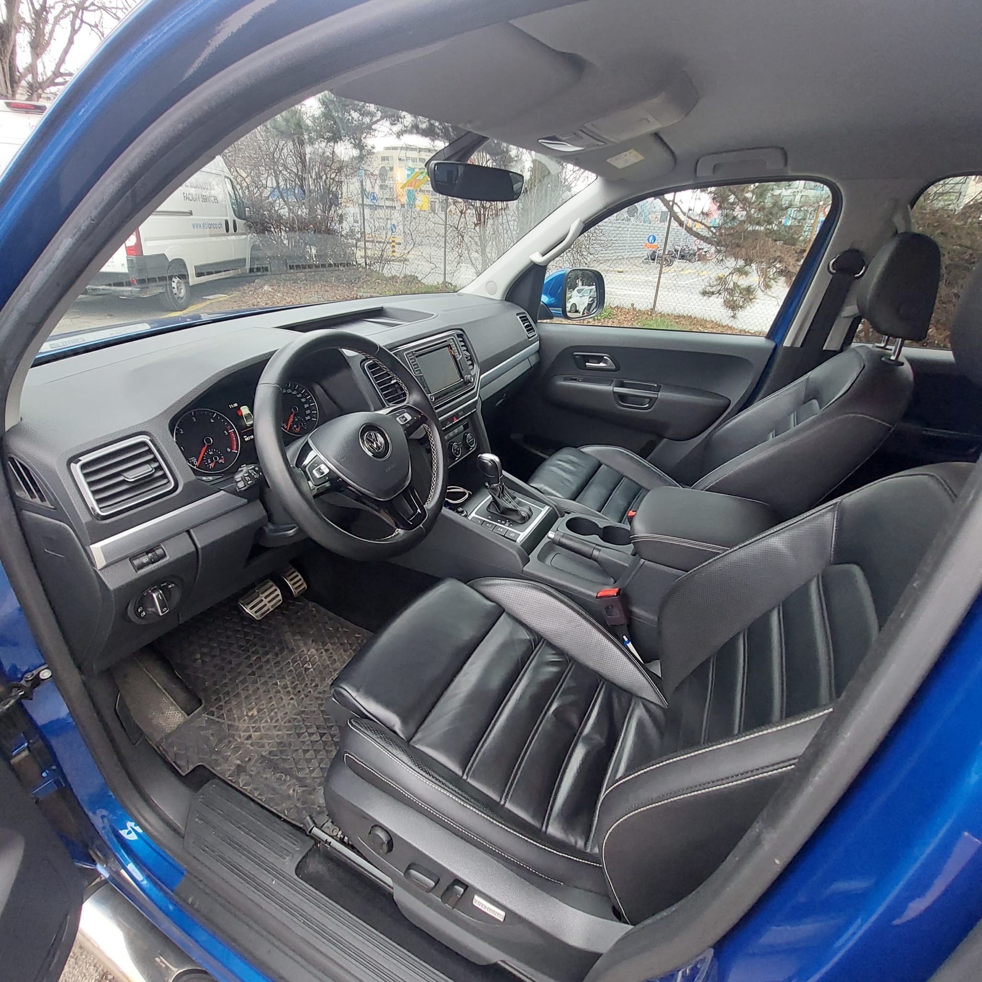 VW 3.0 TDI 224 Aventura 4m-image-2