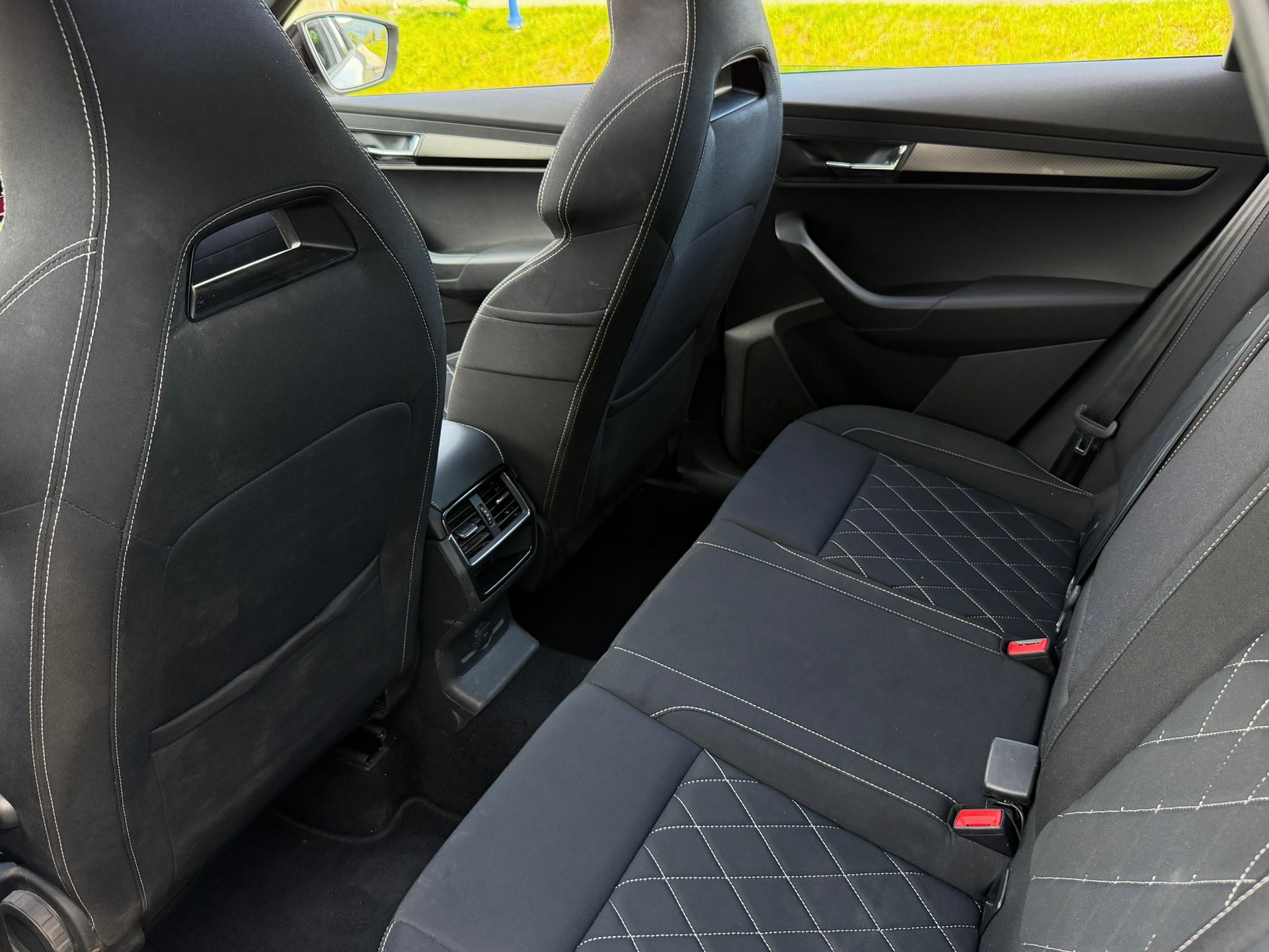 SKODA Karoq 2.0 TSI SportLine DSG 4x4-image-4