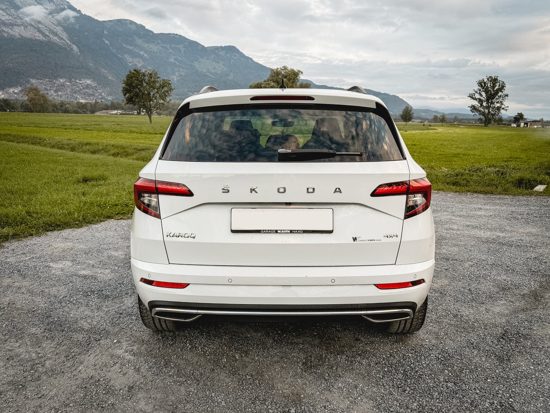 SKODA Karoq 2.0 TSI SportLine DSG 4x4-image-2