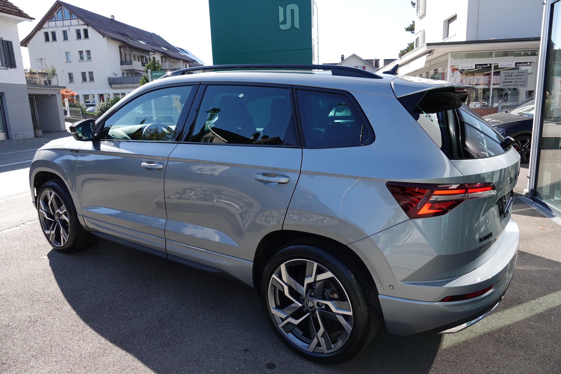 SKODA Karoq 2.0 TSI SportLine 4x4 DSG-image-6