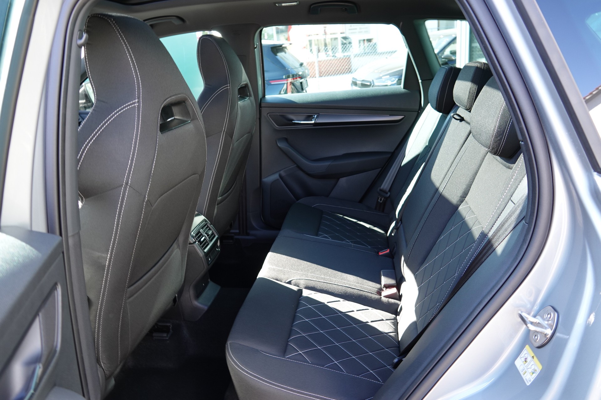 SKODA Karoq 2.0 TSI SportLine 4x4 DSG-image-15