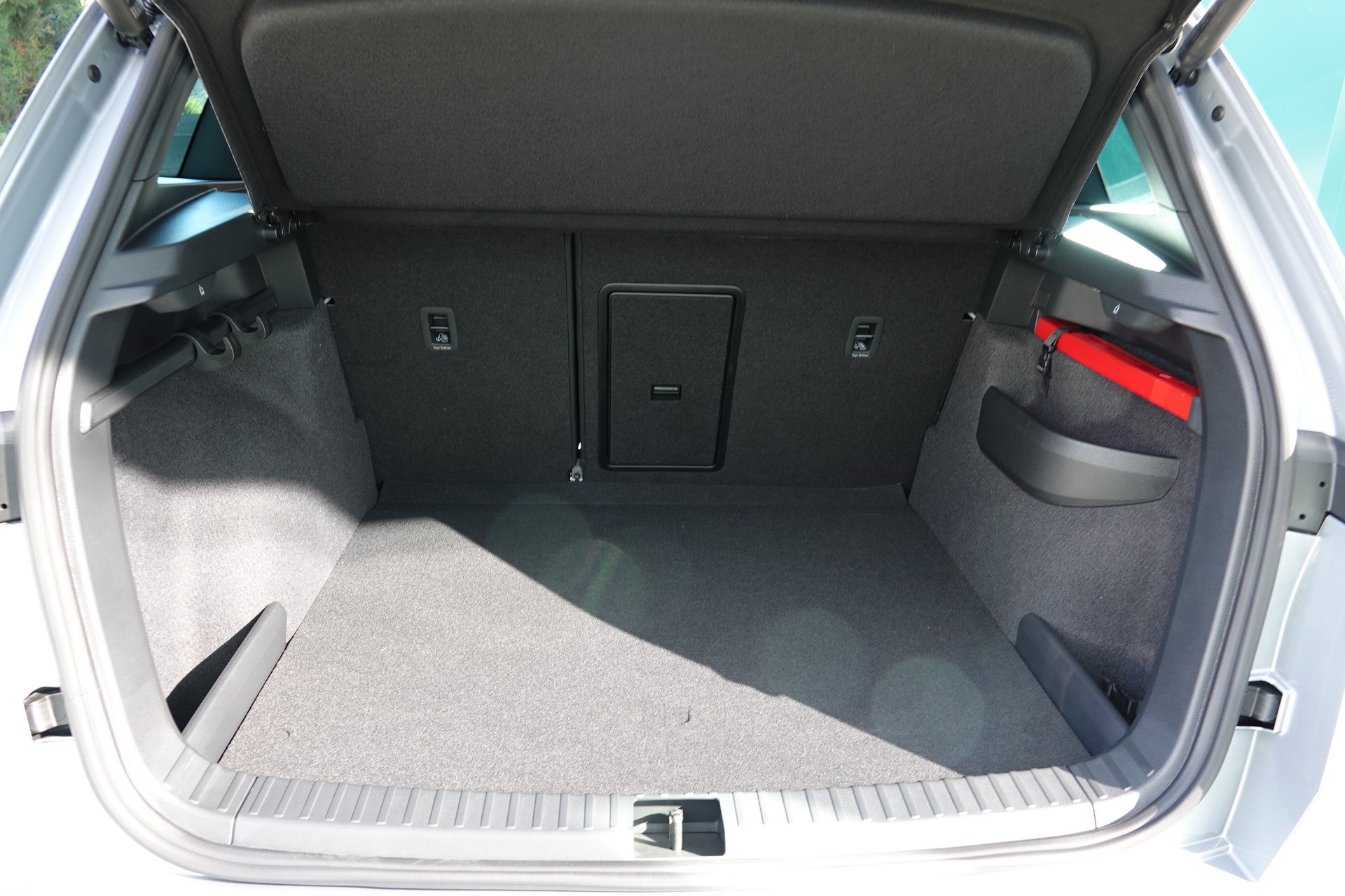 SKODA Karoq 2.0 TSI SportLine 4x4 DSG-image-17