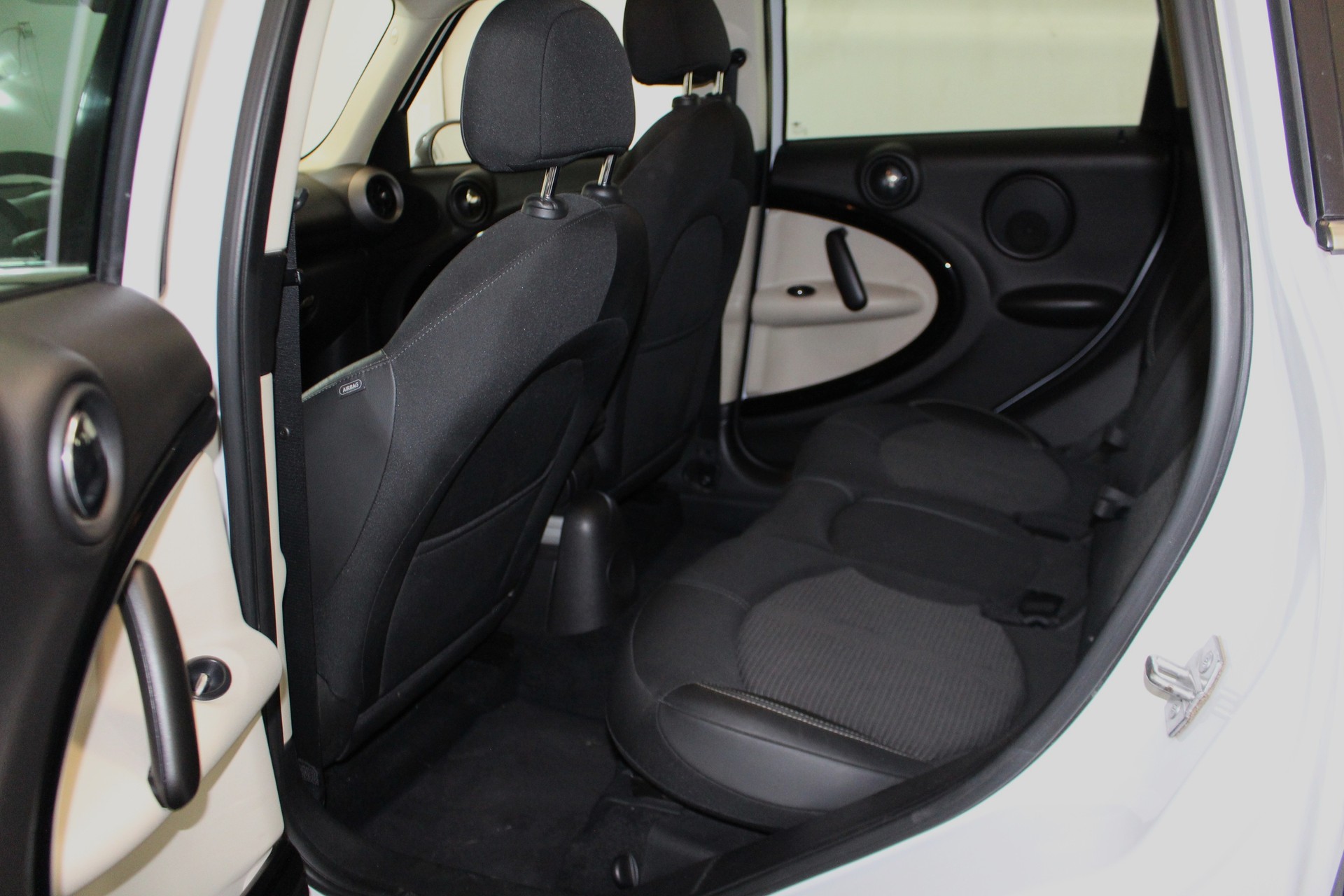 MINI Countryman R60 1.6i Cooper-image-7
