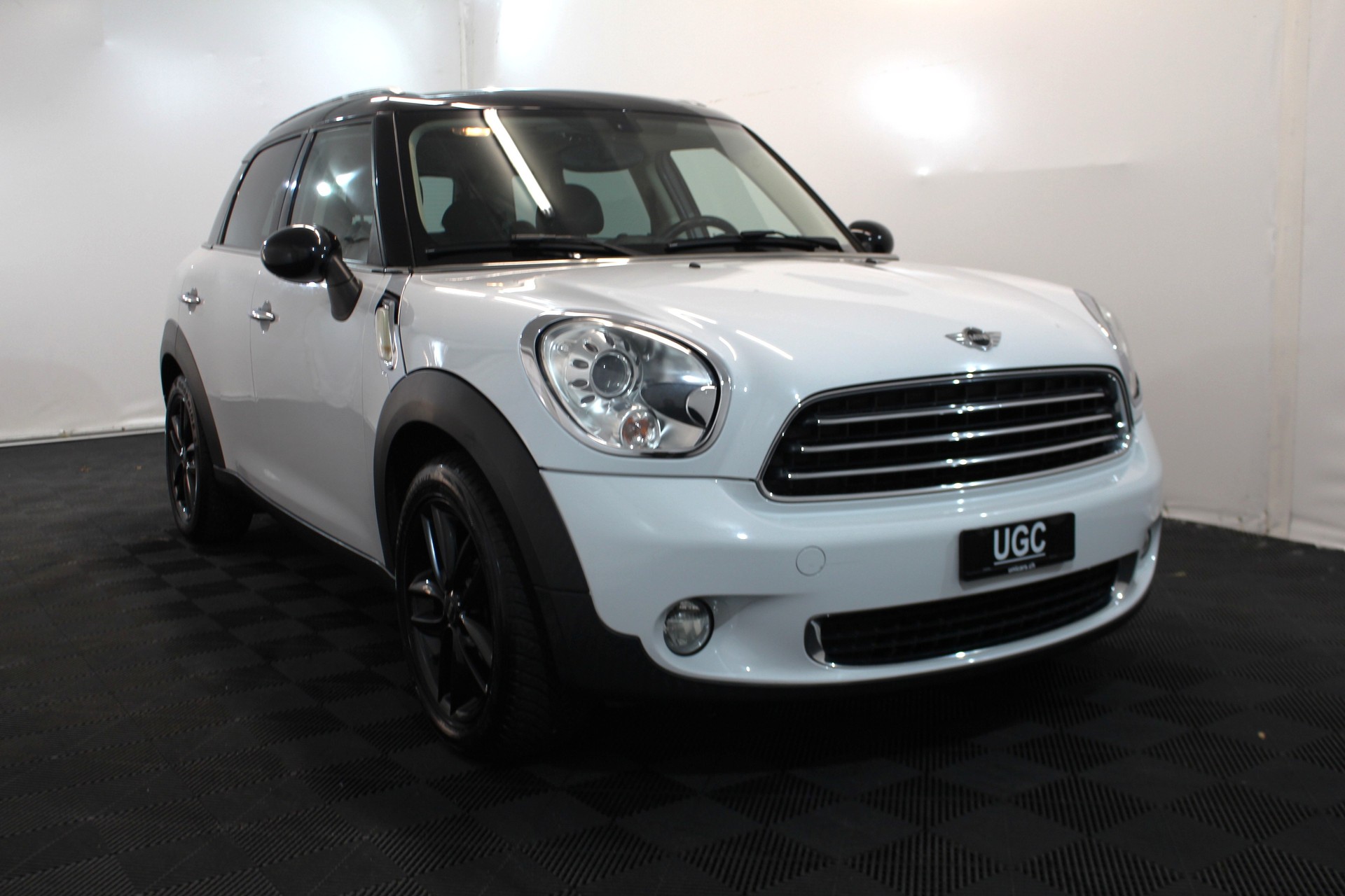 MINI Countryman R60 1.6i Cooper-image-0