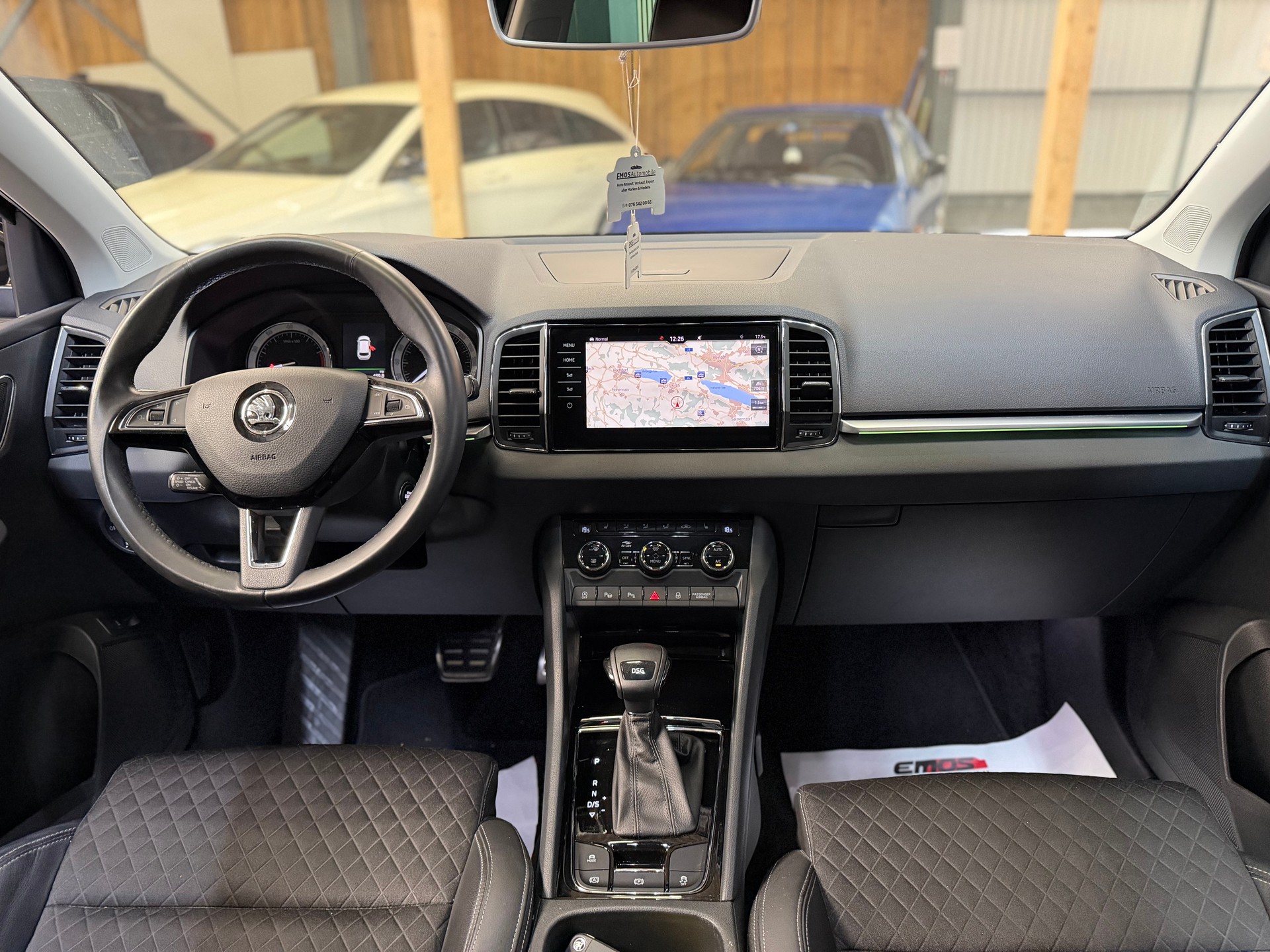 SKODA Karoq 1.5 TSI ACT Style DSG *Frisch MFK*-image-7