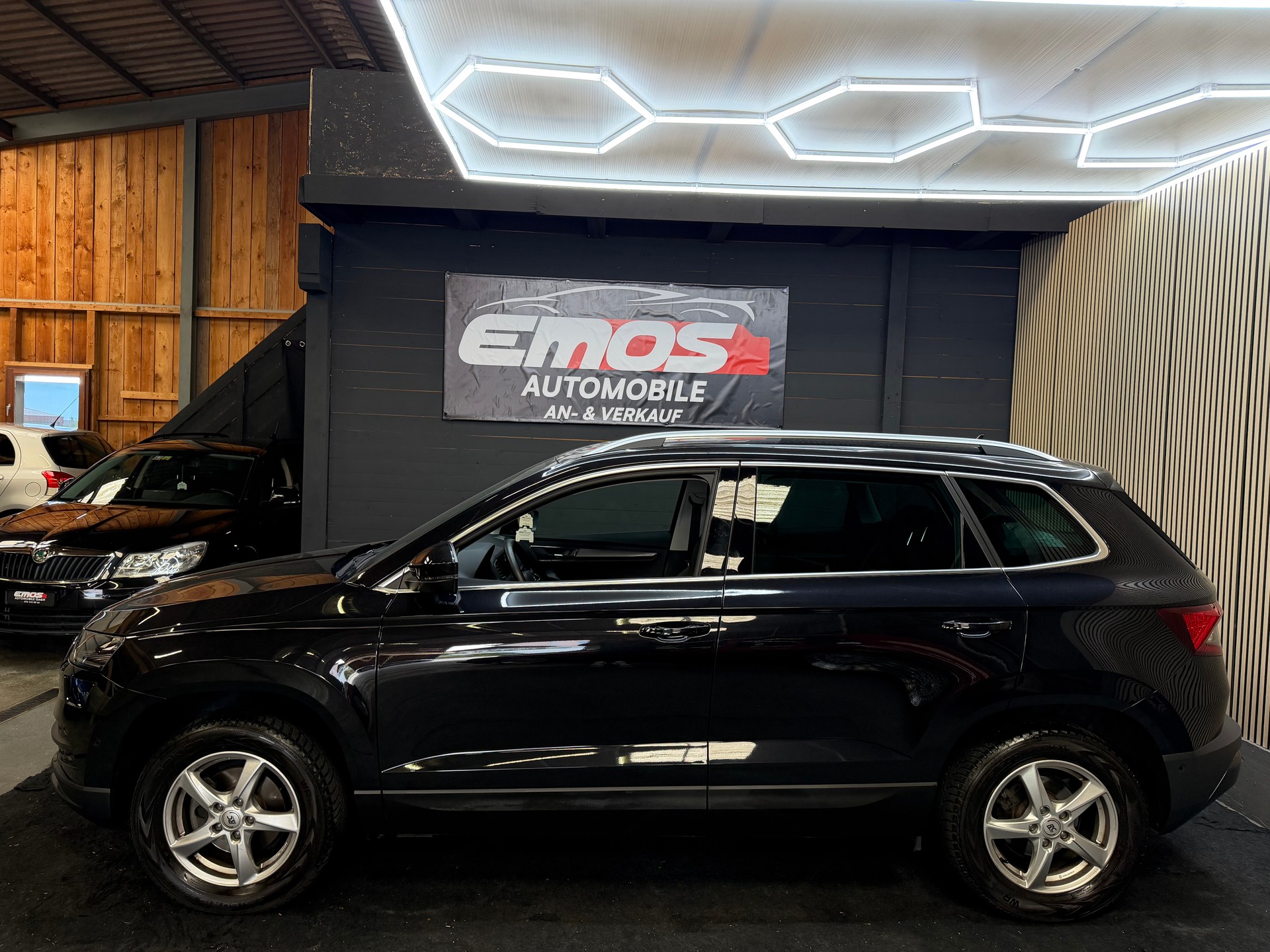 SKODA Karoq 1.5 TSI ACT Style DSG *Frisch MFK*-image-3
