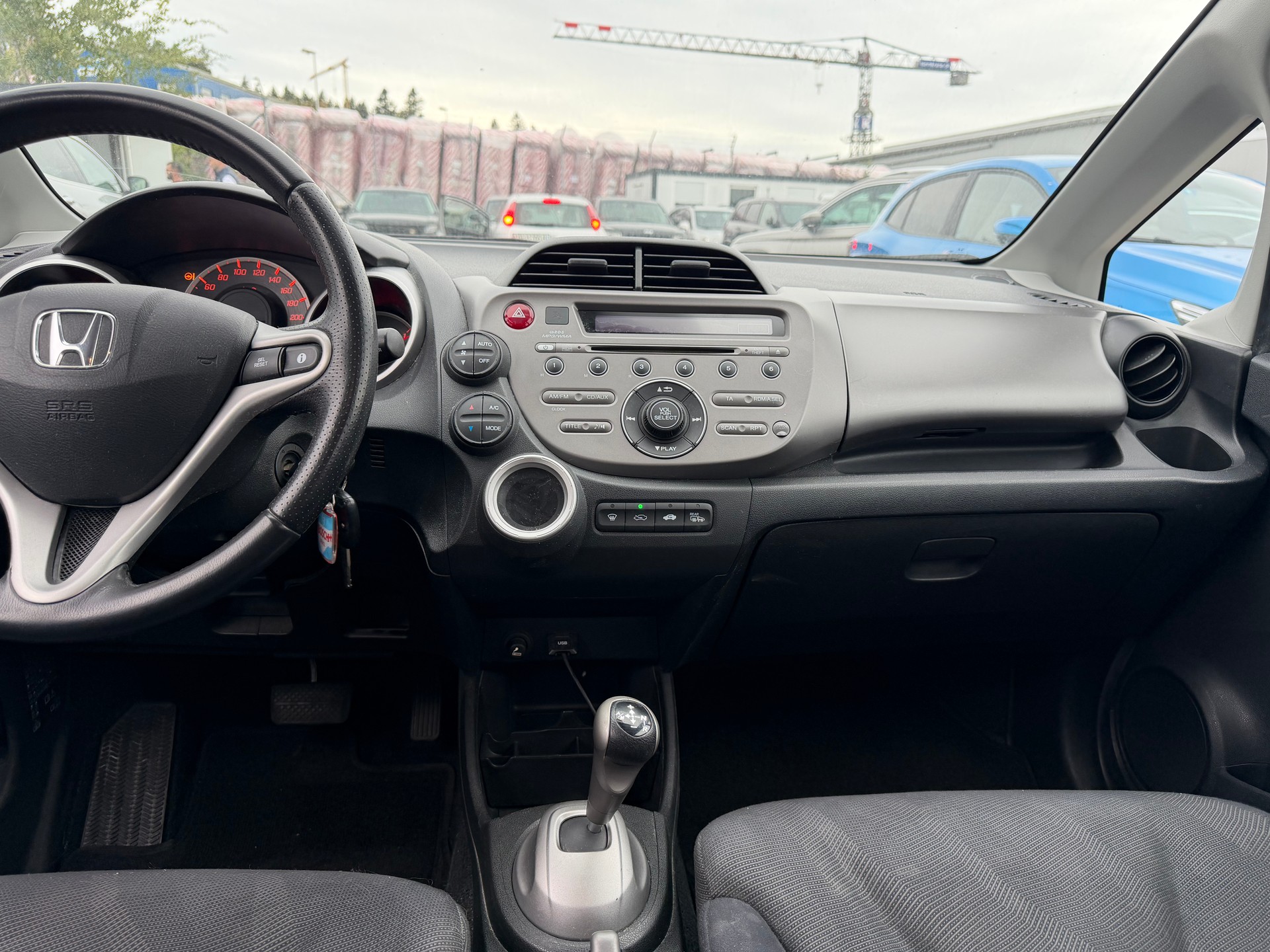 HONDA Jazz 1.4i Elegance i-Shift-image-5