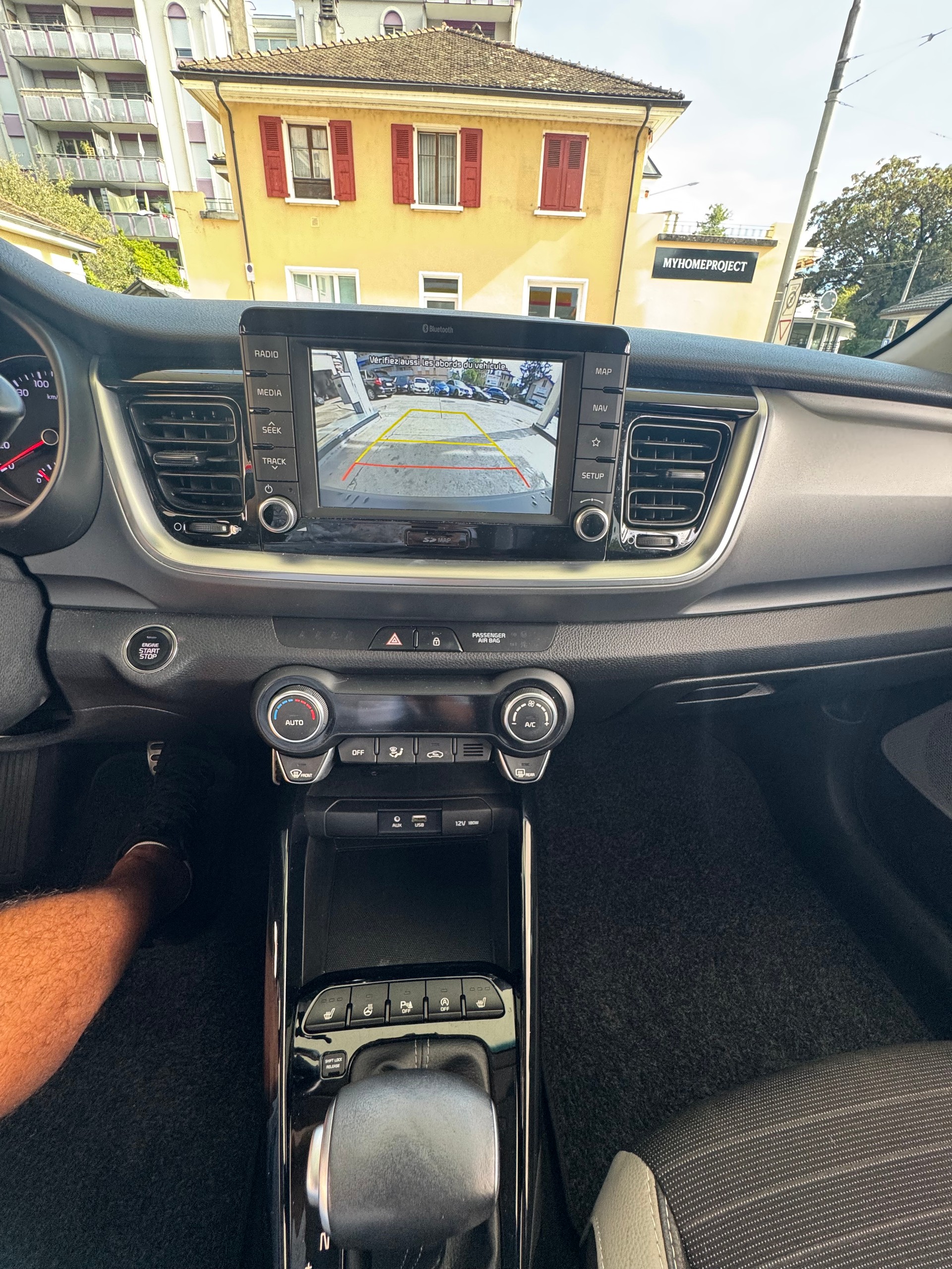KIA Stonic 1.0 T-GDi-image-7