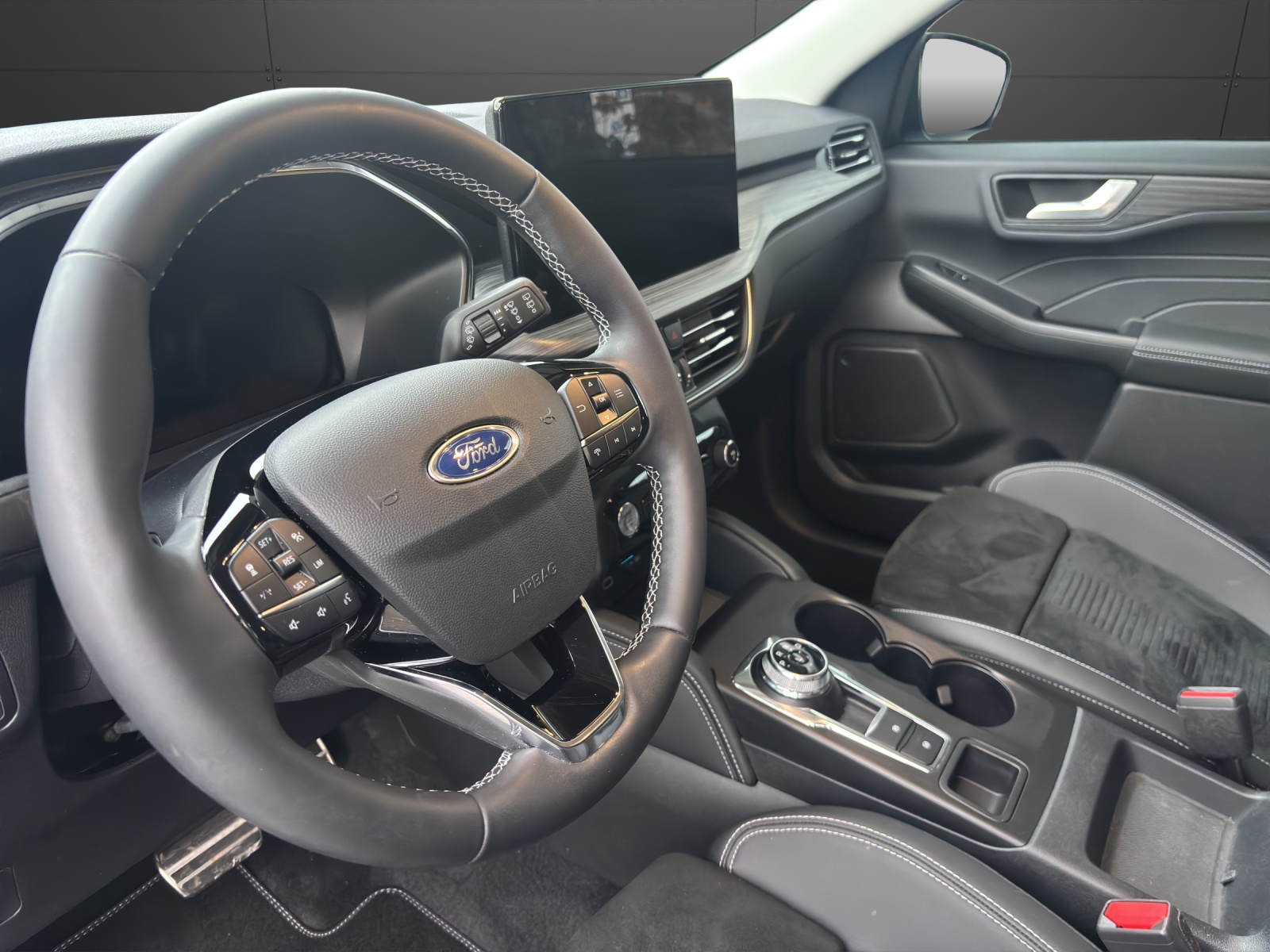 FORD Kuga 2.5 FHEV Active X 4WD-image-3