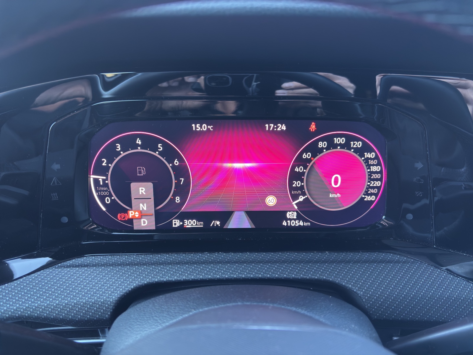 VW Golf Variant 1.5 eTSI mHEV R-Line-image-5