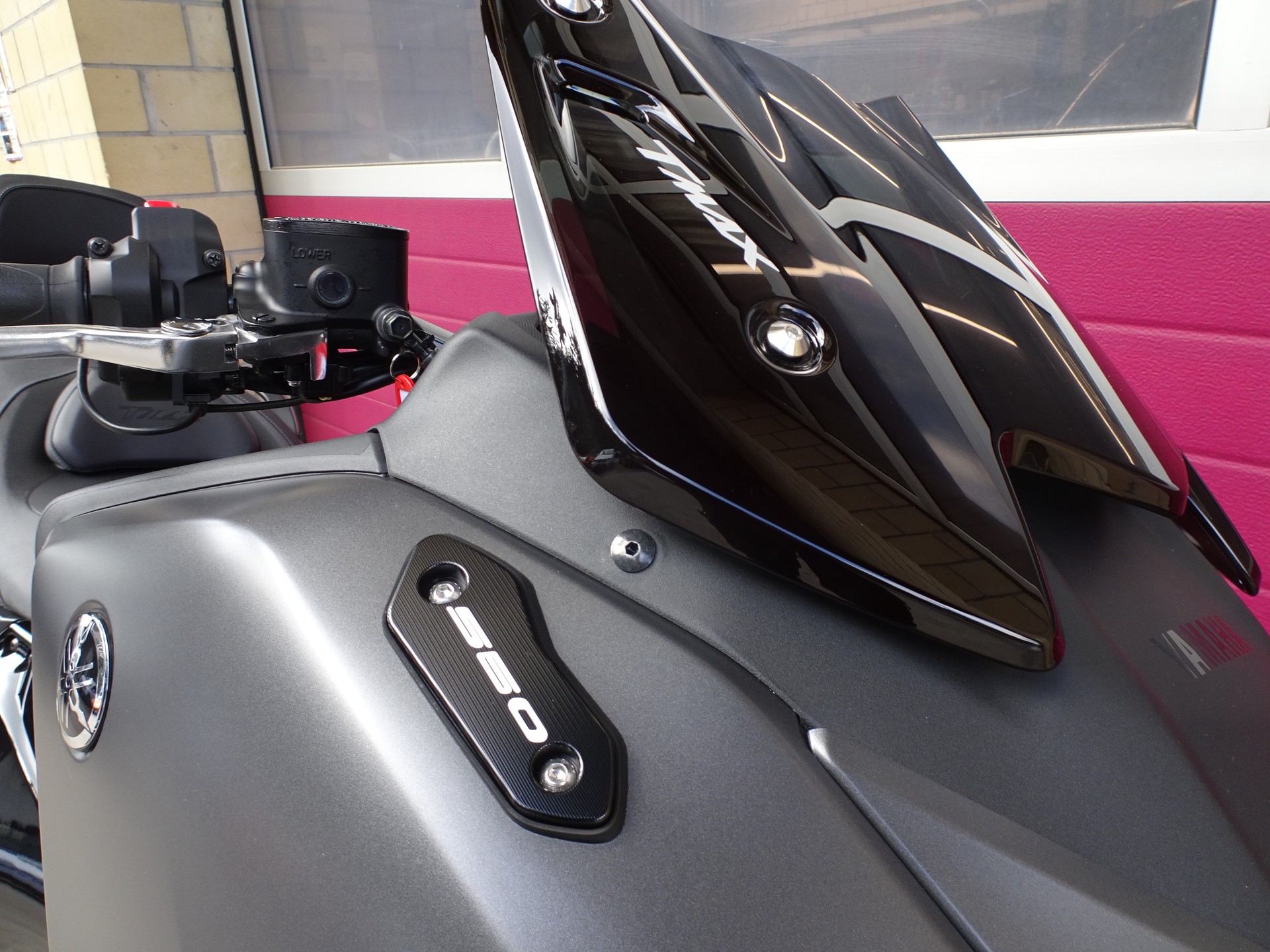 YAMAHA T-MAX Tech-Max XP 560-image-12