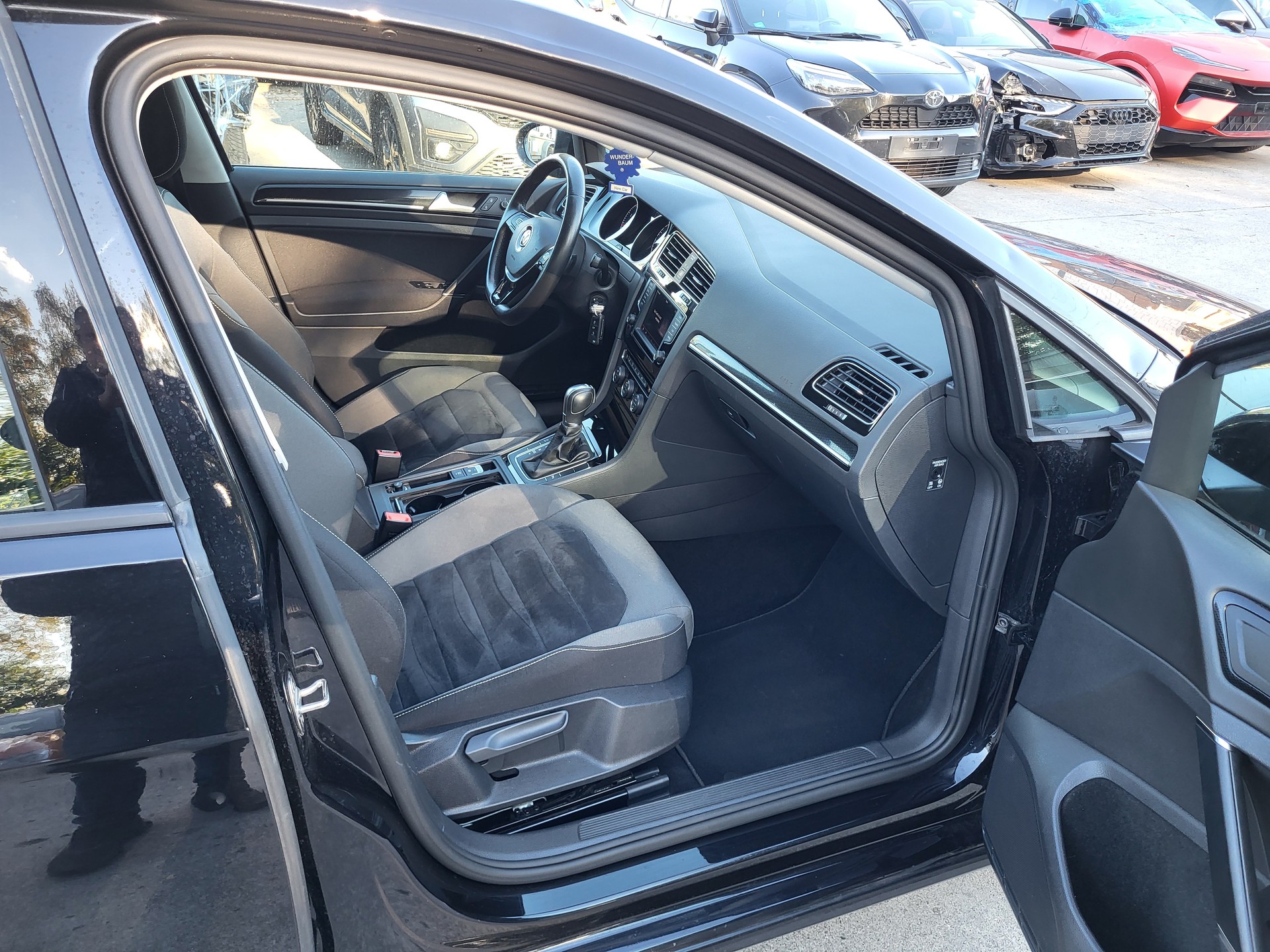 VW Golf 1.4 TSI Highline DSG-image-7
