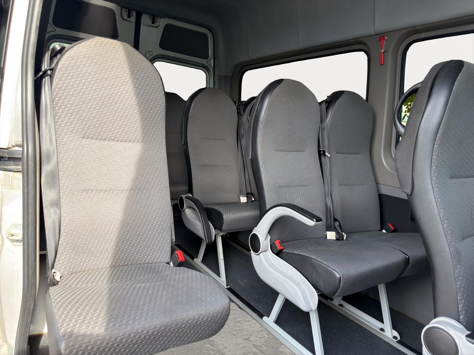 VW Crafter 35 2.0 TDI CR-image-13