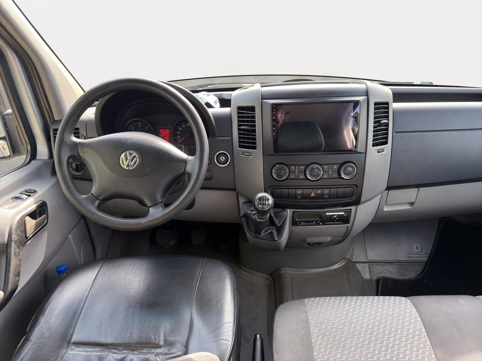 VW Crafter 35 2.0 TDI CR-image-11