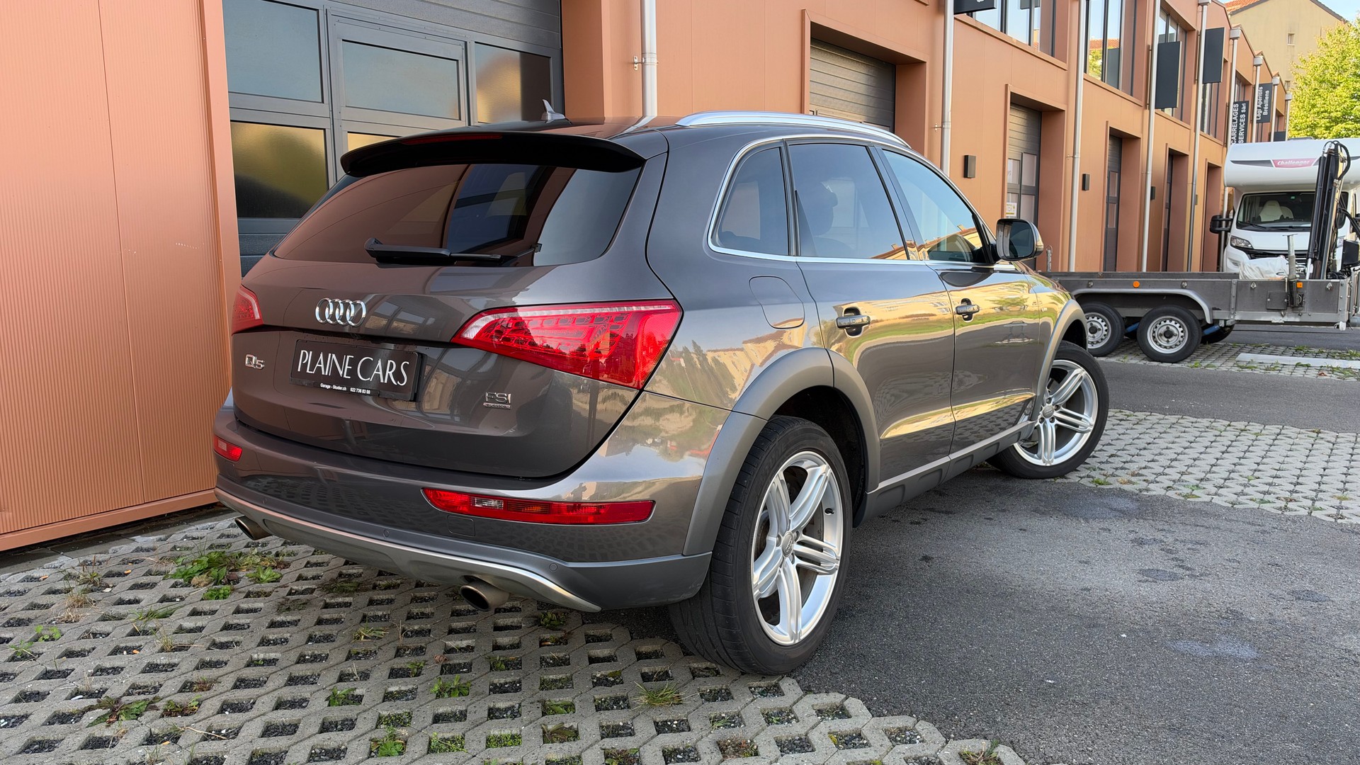 AUDI Q5 3.2 FSI quattro "* CH Auto * Toit Ouvrant * Camera recul * Son Bang&Olufsen * Sièges Electriques/Chauffants *"-image-6