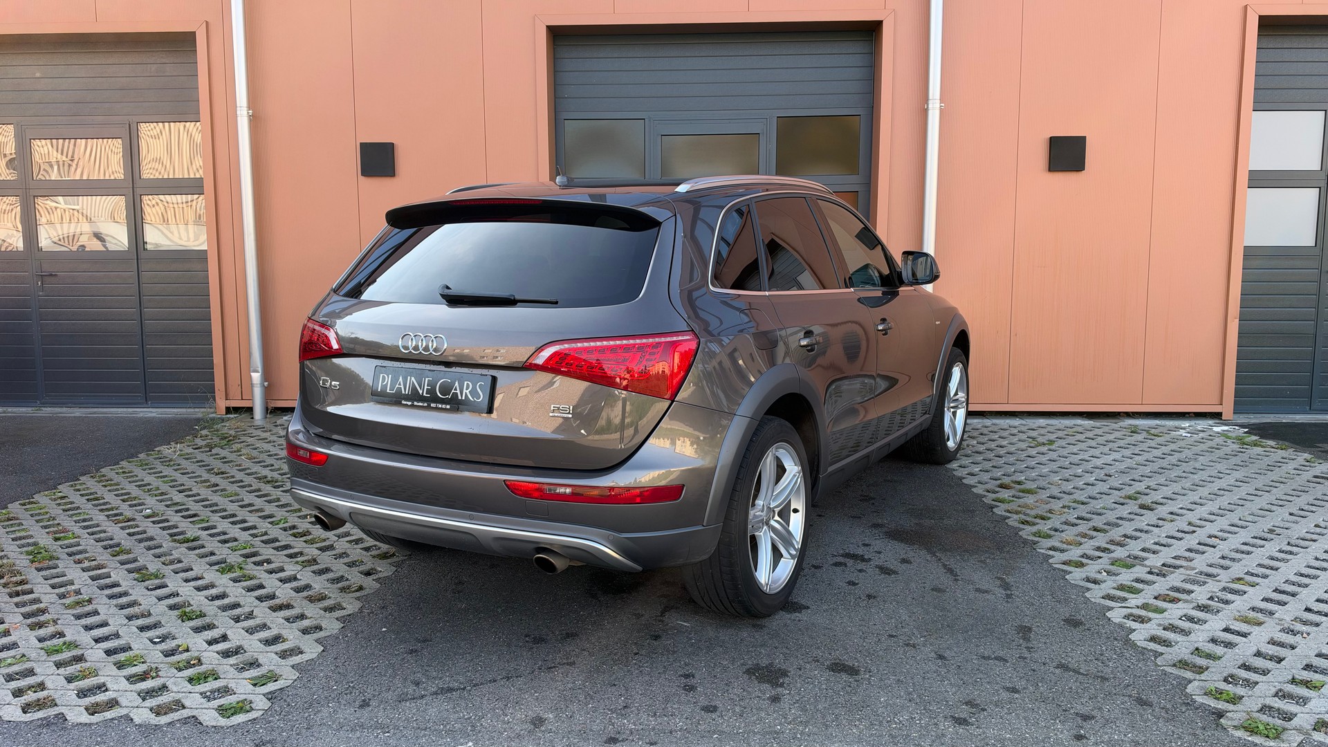 AUDI Q5 3.2 FSI quattro "* CH Auto * Toit Ouvrant * Camera recul * Son Bang&Olufsen * Sièges Electriques/Chauffants *"-image-7