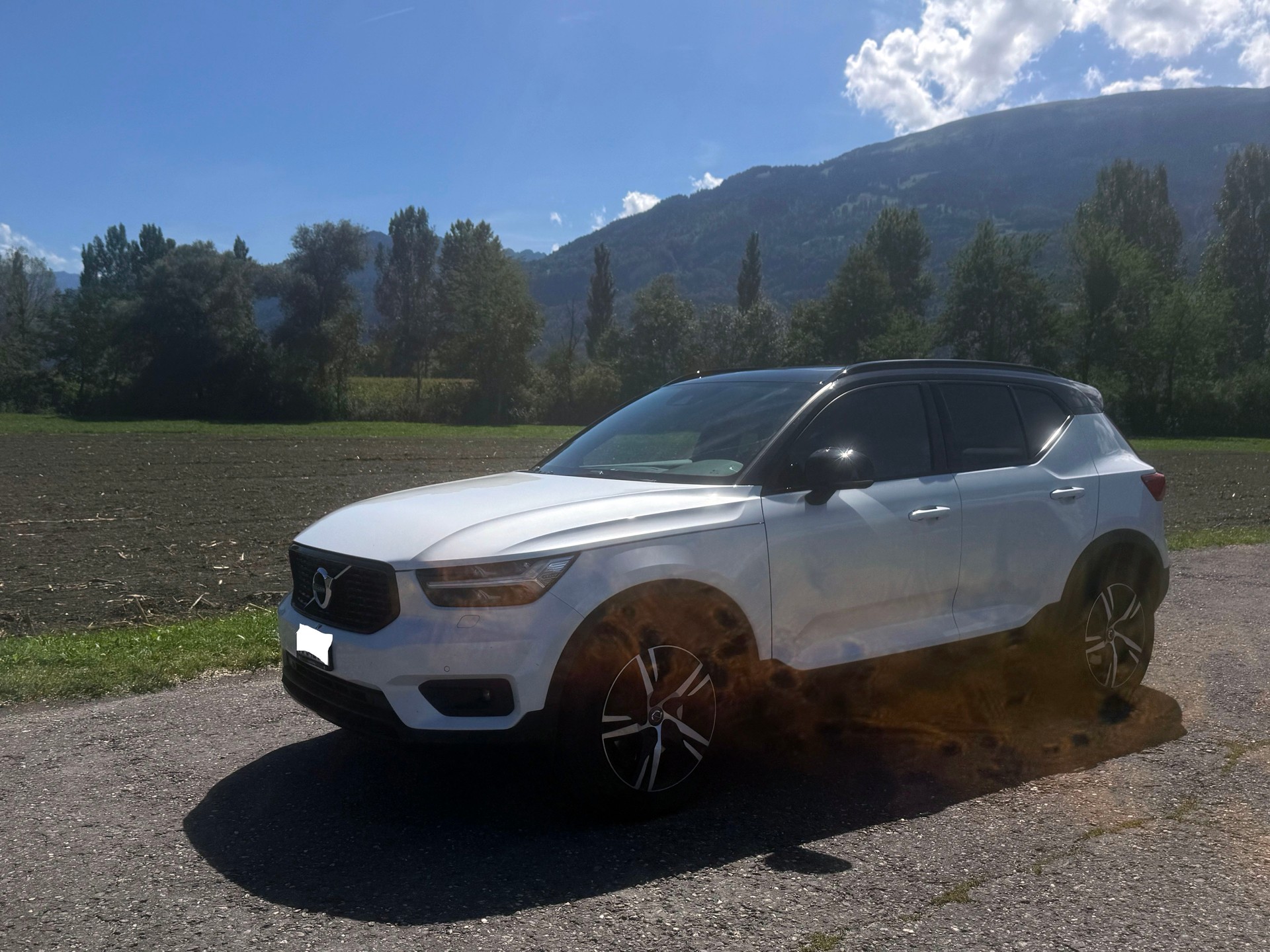 VOLVO 2.0 D4 R-Design AWD-image-0