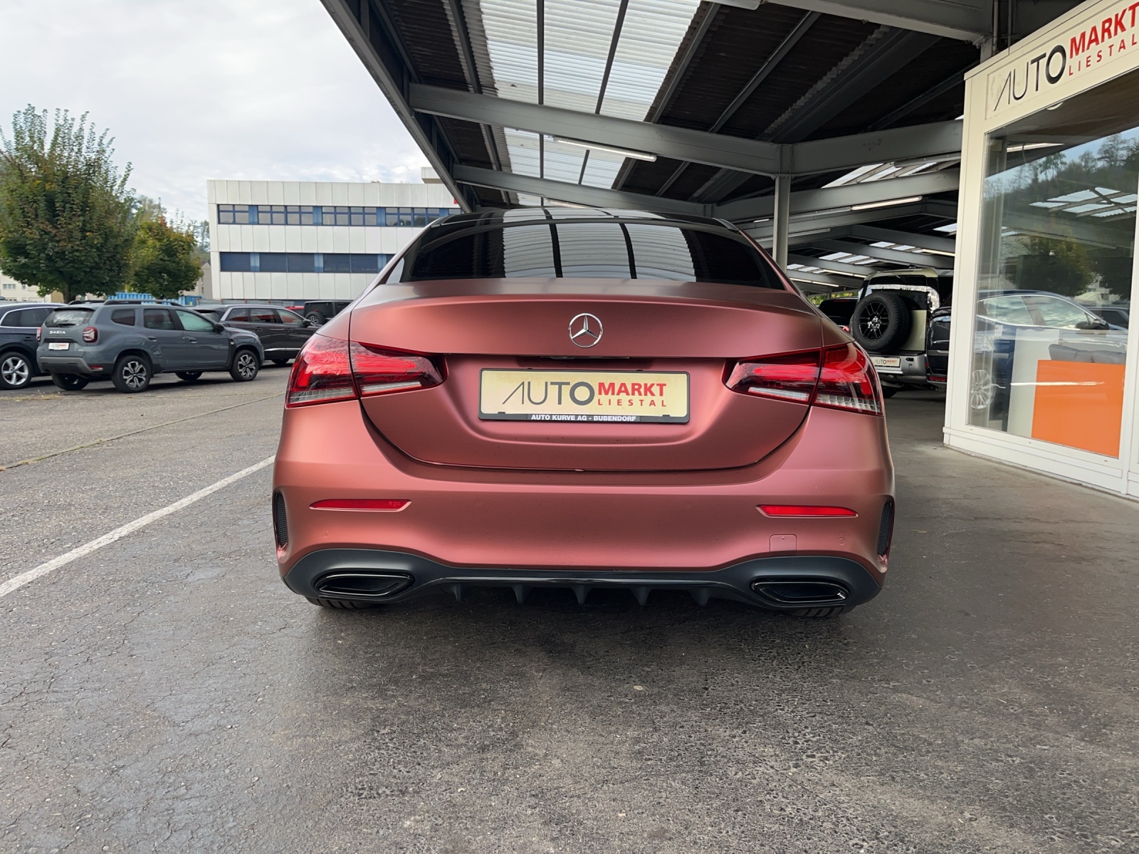 MERCEDES-BENZ A 200 AMG Line 7G-DCT-image-3