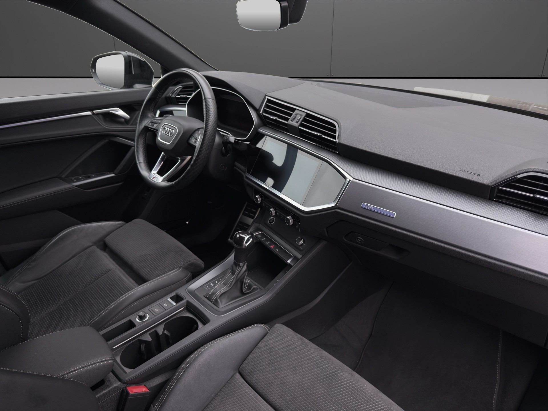 AUDI Q3 Sportback 35 TFSI S line Attraction S-tronic-image-10