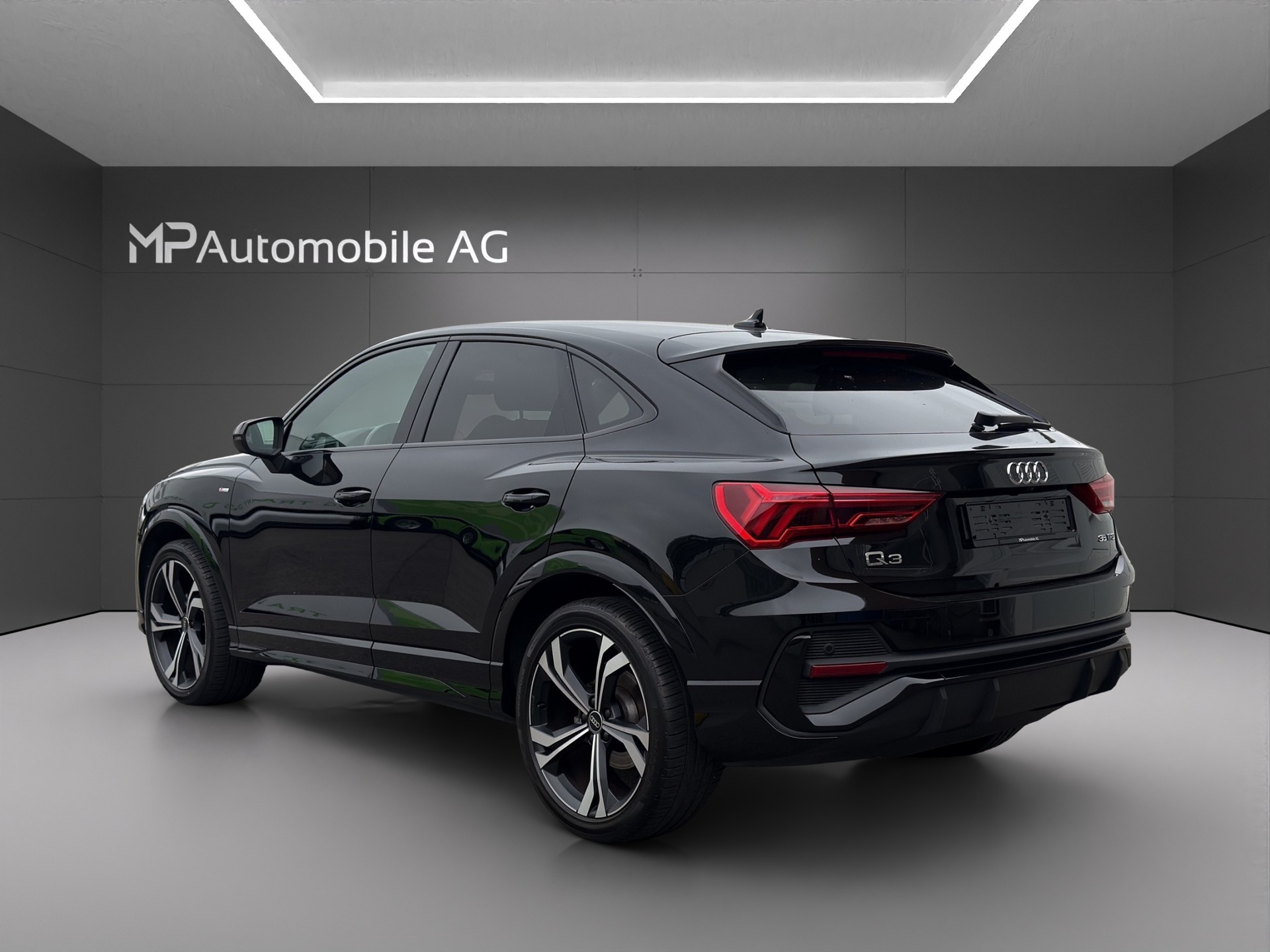 AUDI Q3 Sportback 35 TFSI S line Attraction S-tronic-image-4