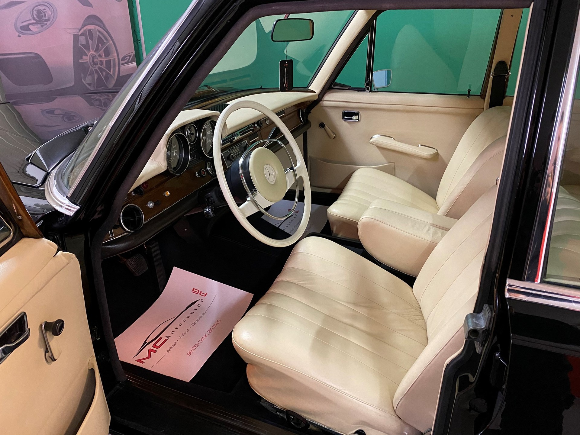 MERCEDES-BENZ 280 SE Automatic-image-12