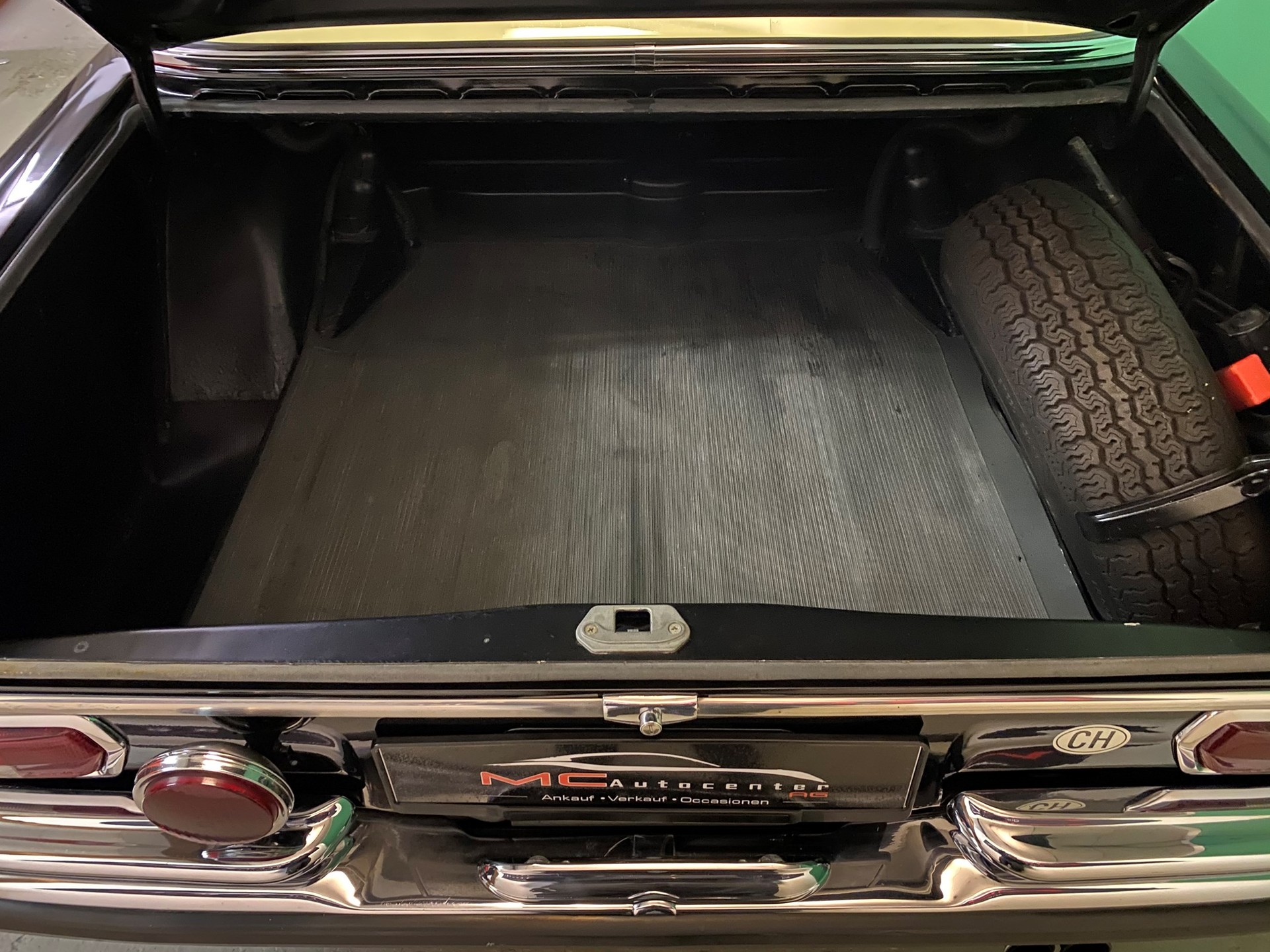 MERCEDES-BENZ 280 SE Automatic-image-14